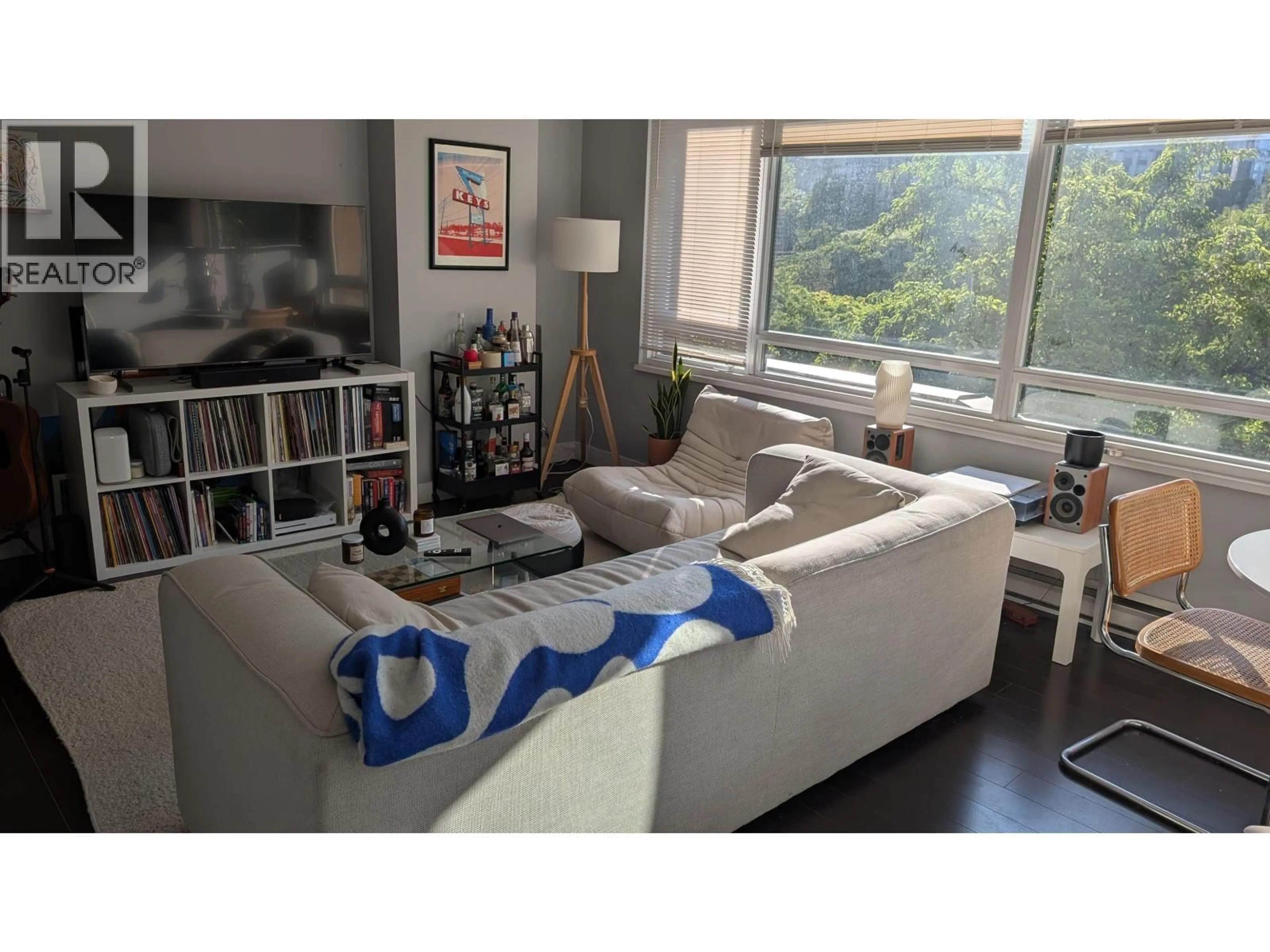Living room with furniture, unknown for 209 - 1188 RICHARDS STREET, Vancouver British Columbia V6B3E6