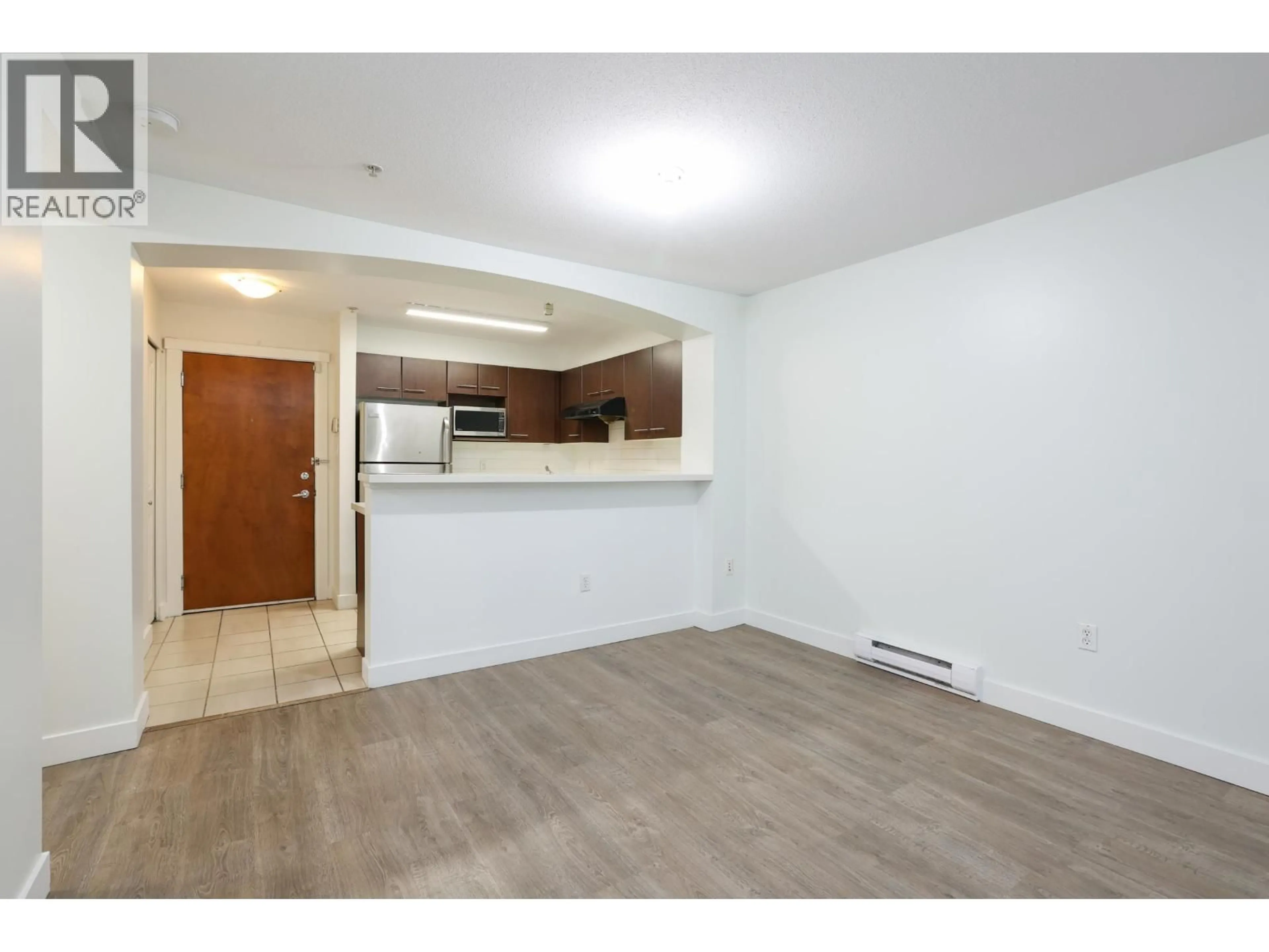 A pic of a room for 6103 - 5117 GARDEN CITY ROAD, Richmond British Columbia V6X4H7