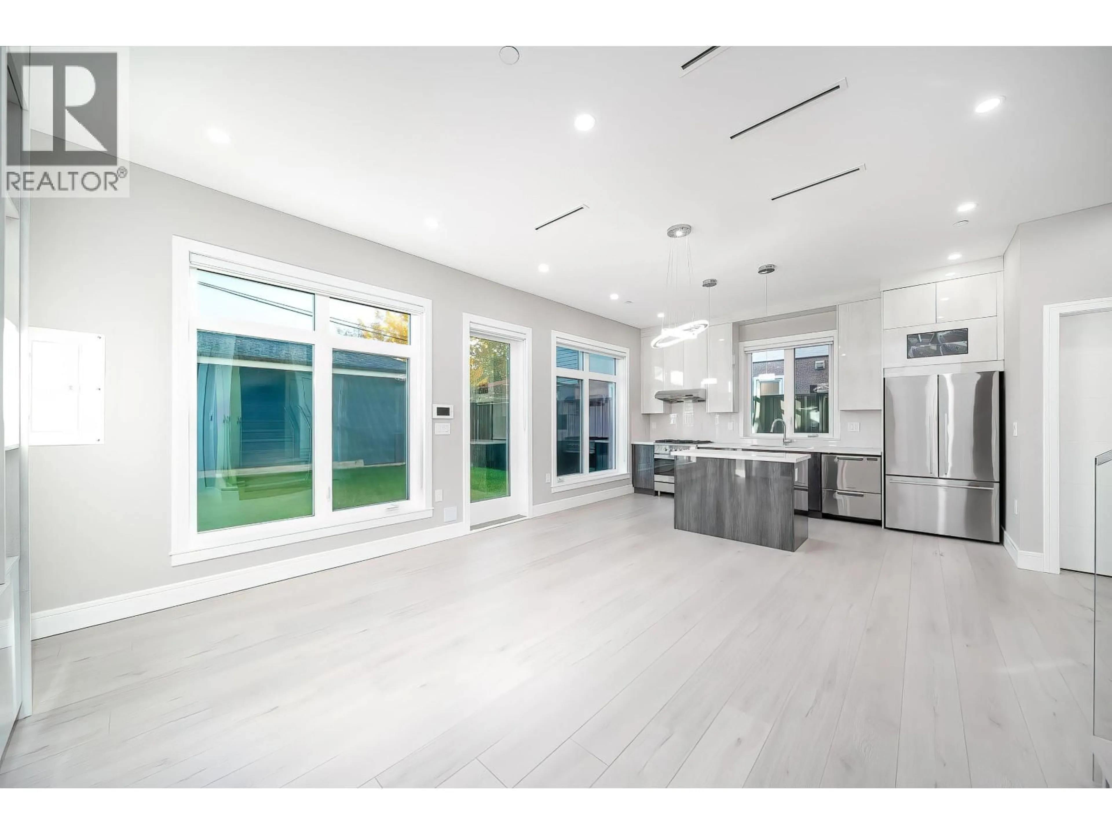 Open concept kitchen, ceramic/tile floor for 5350 LANARK STREET, Vancouver British Columbia V5P2Y1