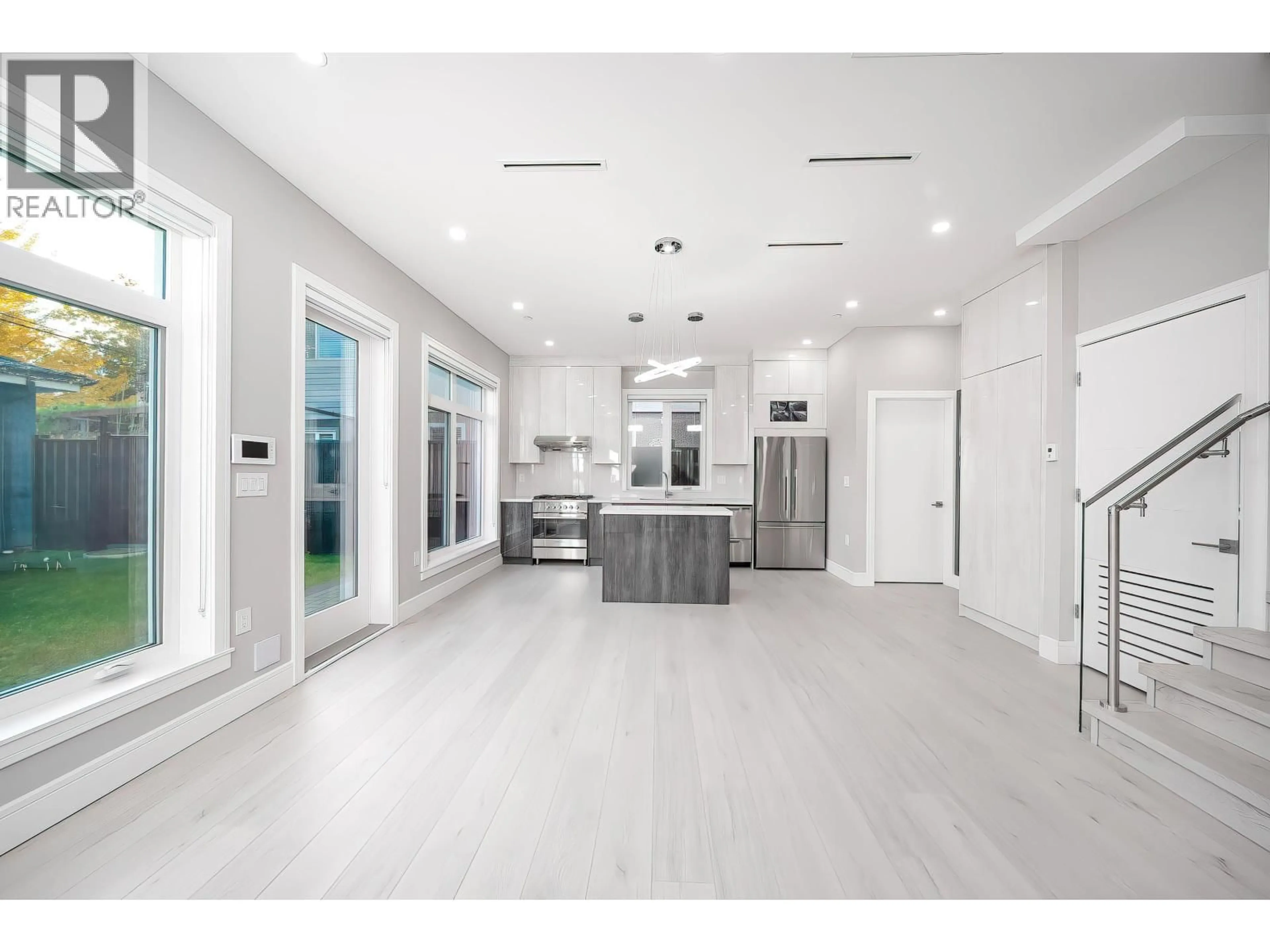 Open concept kitchen, ceramic/tile floor for 5350 LANARK STREET, Vancouver British Columbia V5P2Y1