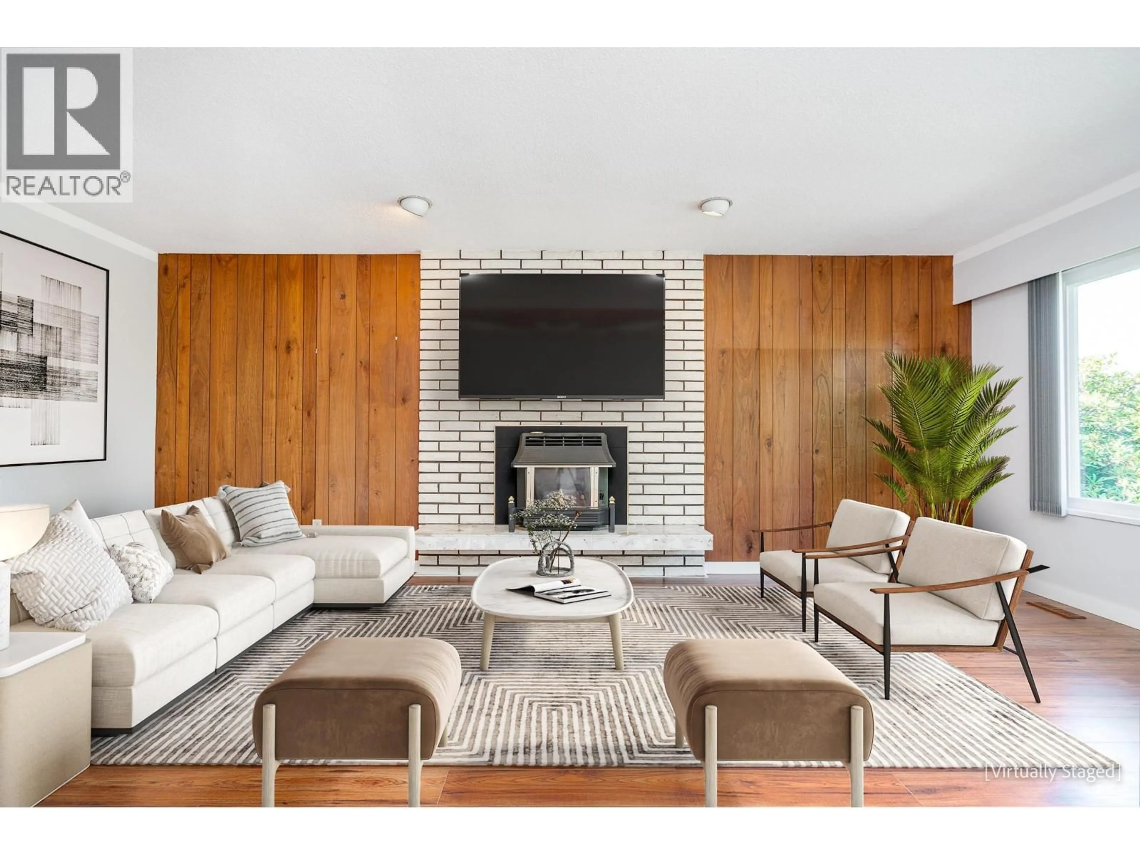 Living room with furniture, unknown for 5 TUXEDO PLACE, Port Moody British Columbia V3H3W5