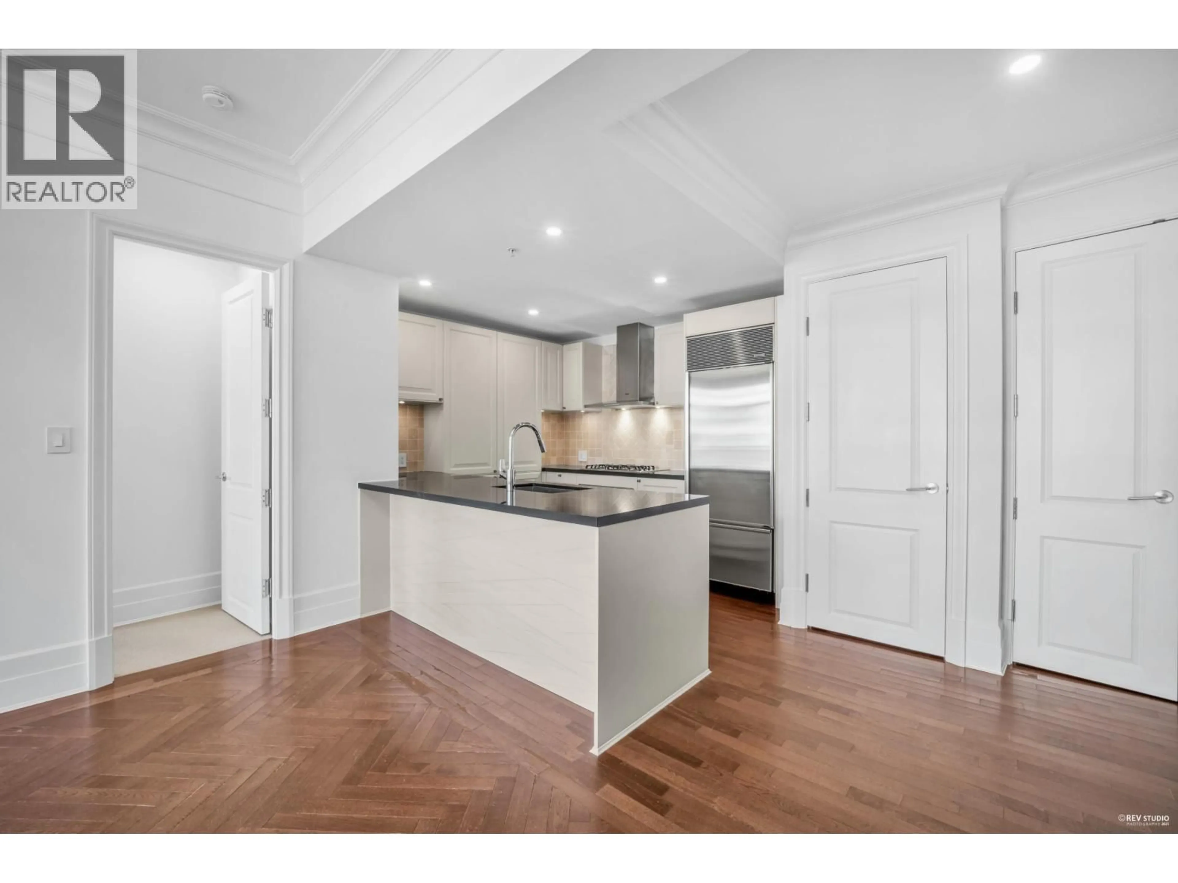 Open concept kitchen, unknown for 303 - 568 WATERS EDGE CRESCENT, West Vancouver British Columbia V7T0A2