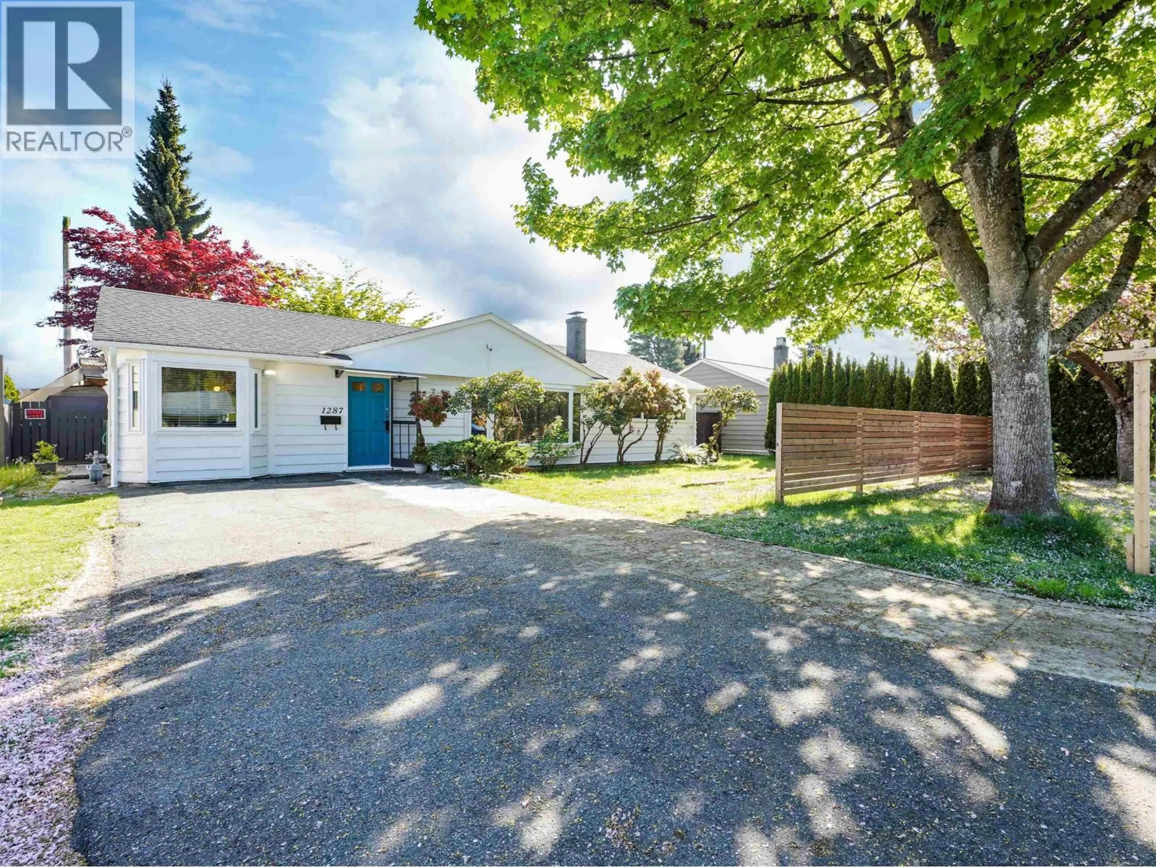 A pic from outside/outdoor area/front of a property/back of a property/a pic from drone, street for 1287 15TH STREET, North Vancouver British Columbia V7P1N1