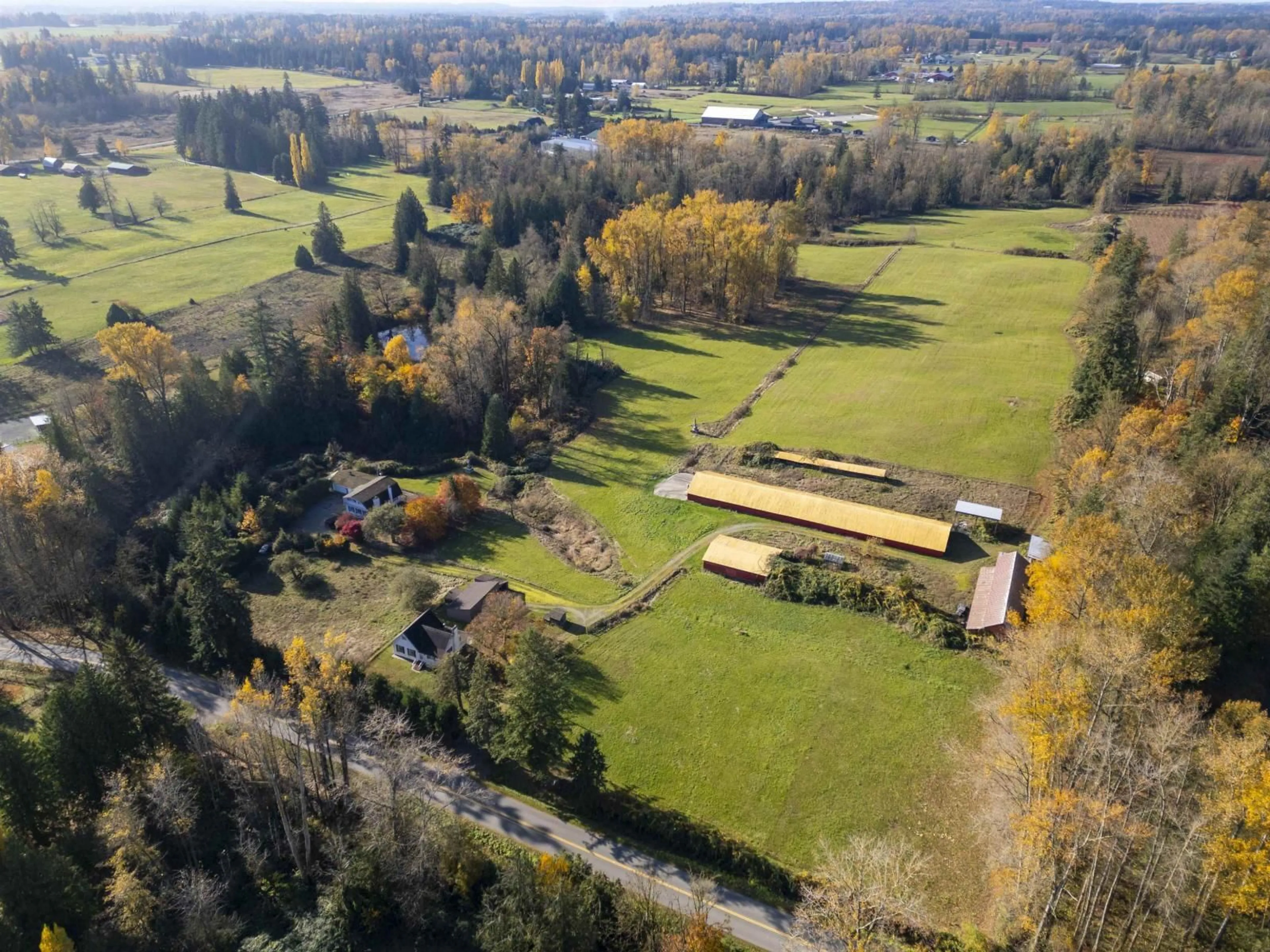 A pic from outside/outdoor area/front of a property/back of a property/a pic from drone, mountain view for 321 248, Langley British Columbia V4W2C2
