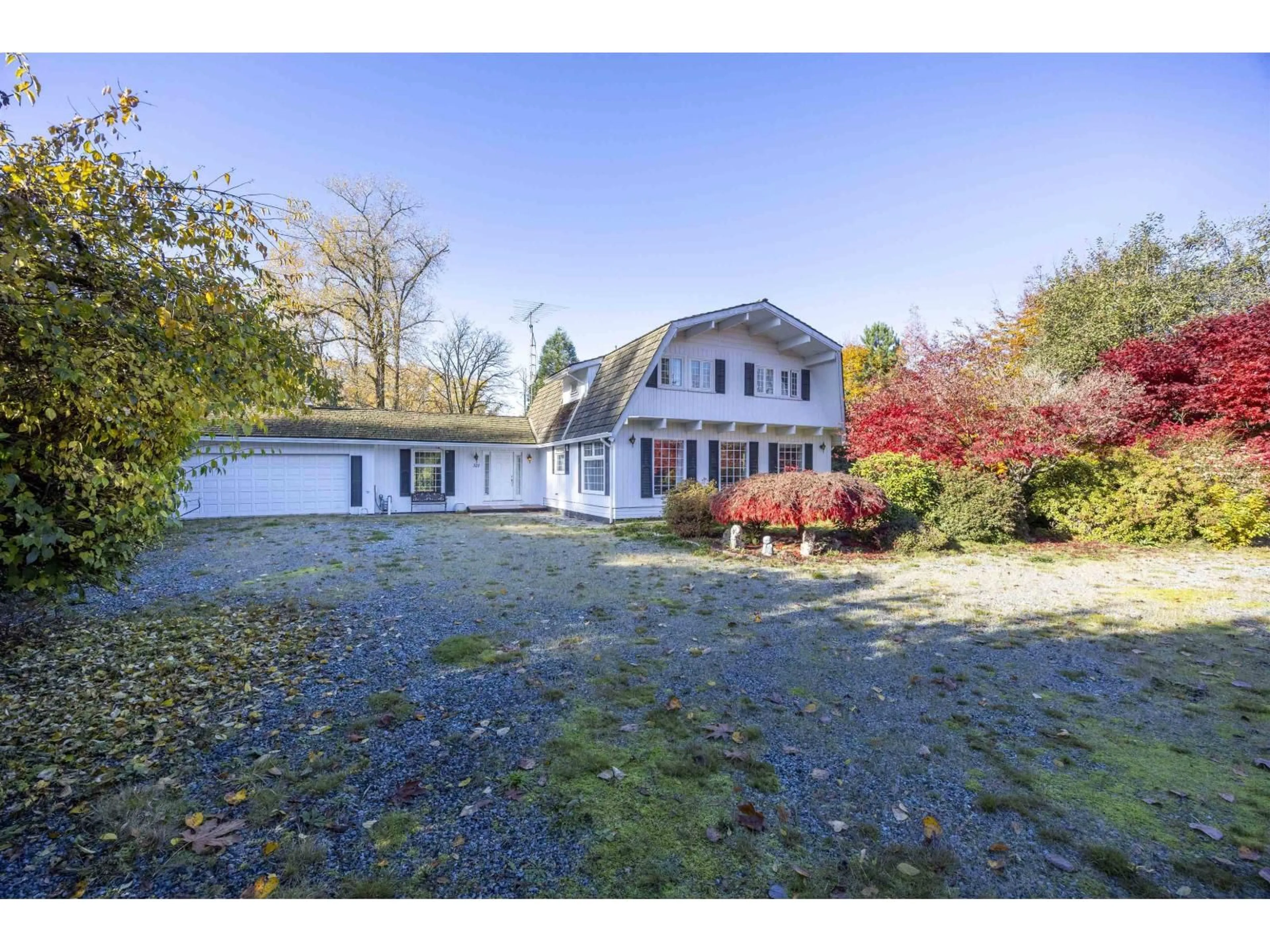 A pic from outside/outdoor area/front of a property/back of a property/a pic from drone, unknown for 321 248, Langley British Columbia V4W2C2