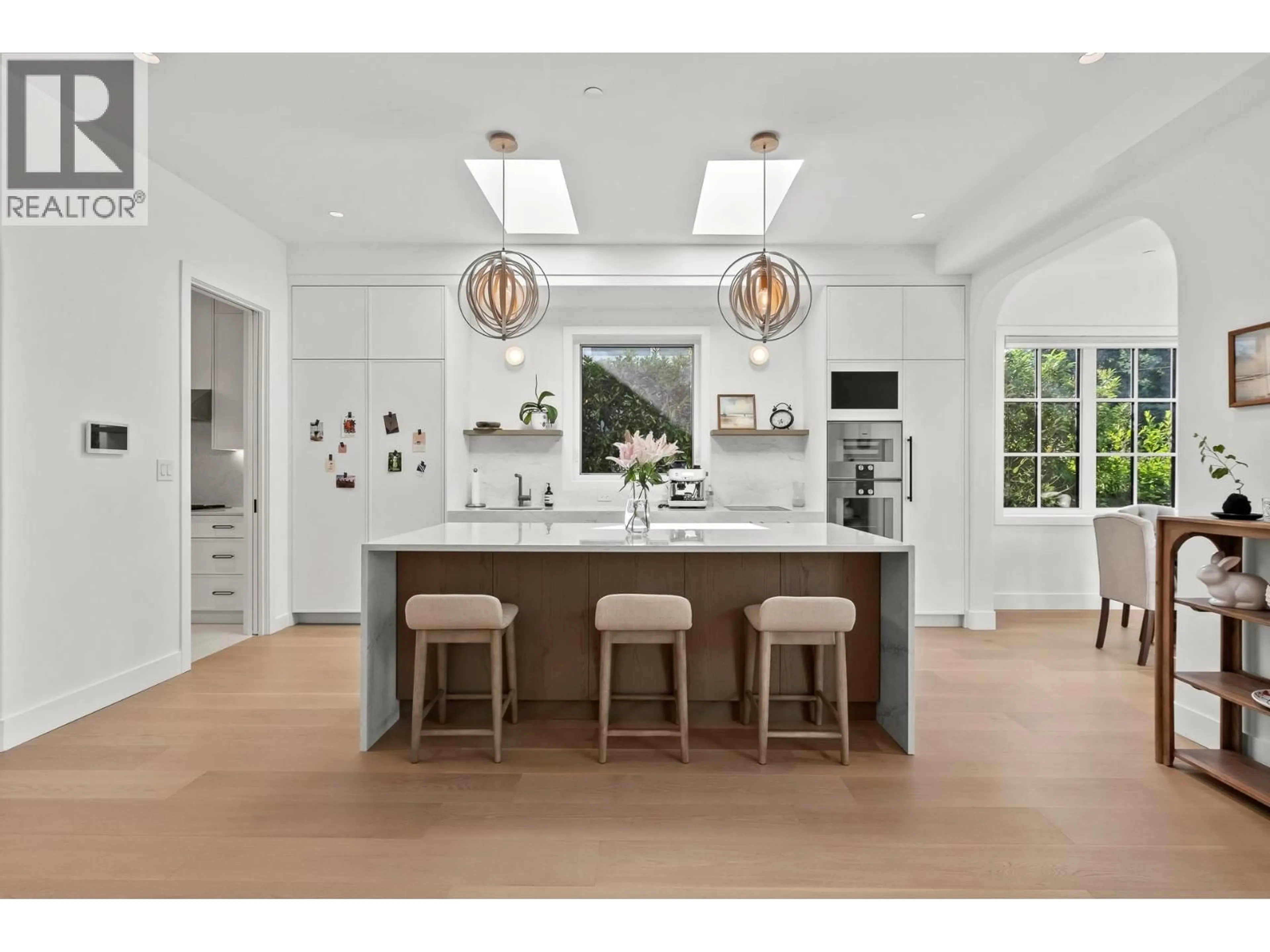 Contemporary kitchen, unknown for 3227 35TH AVENUE, Vancouver British Columbia V6N2M9