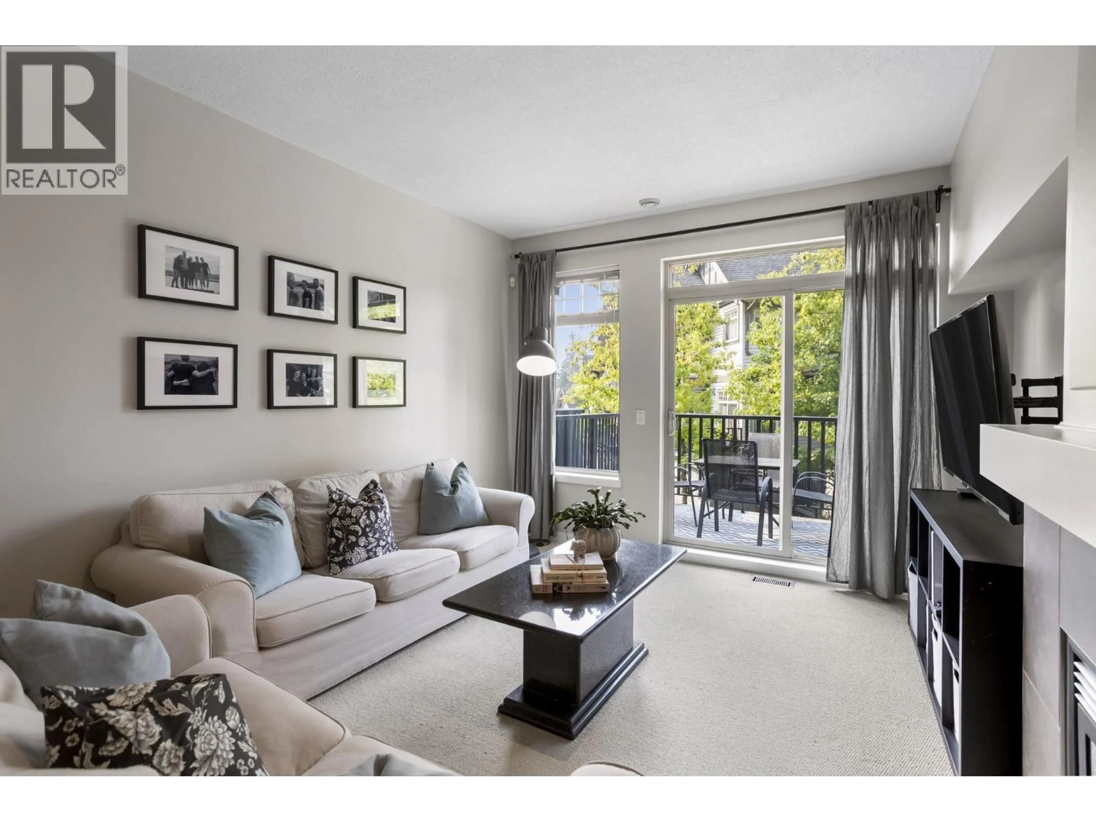 Living room with furniture, unknown for 5 - 55 HAWTHORN DRIVE, Port Moody British Columbia V3H0B3