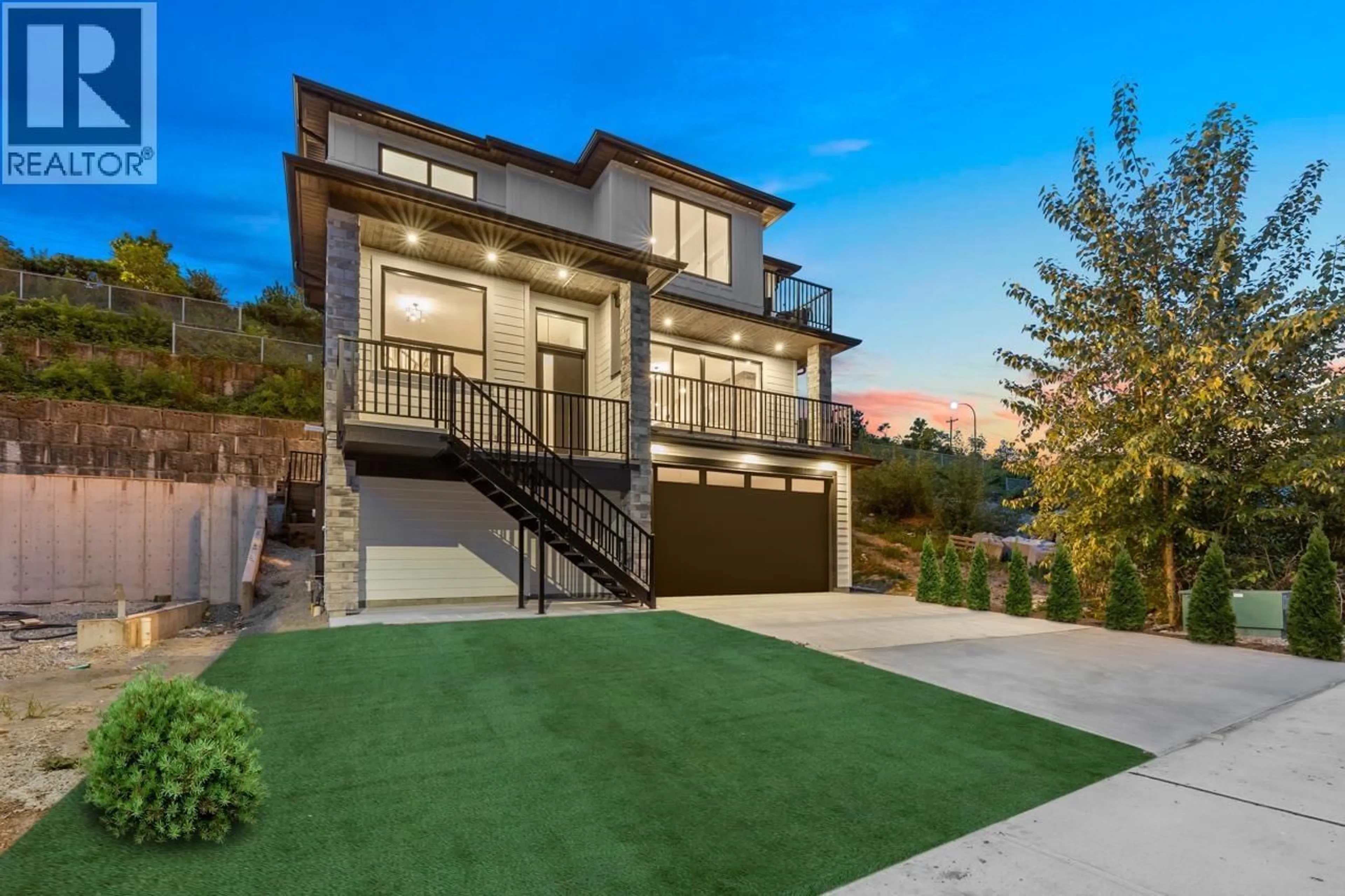 Unknown for 10490 MCVEETY STREET, Maple Ridge British Columbia V2W0K3