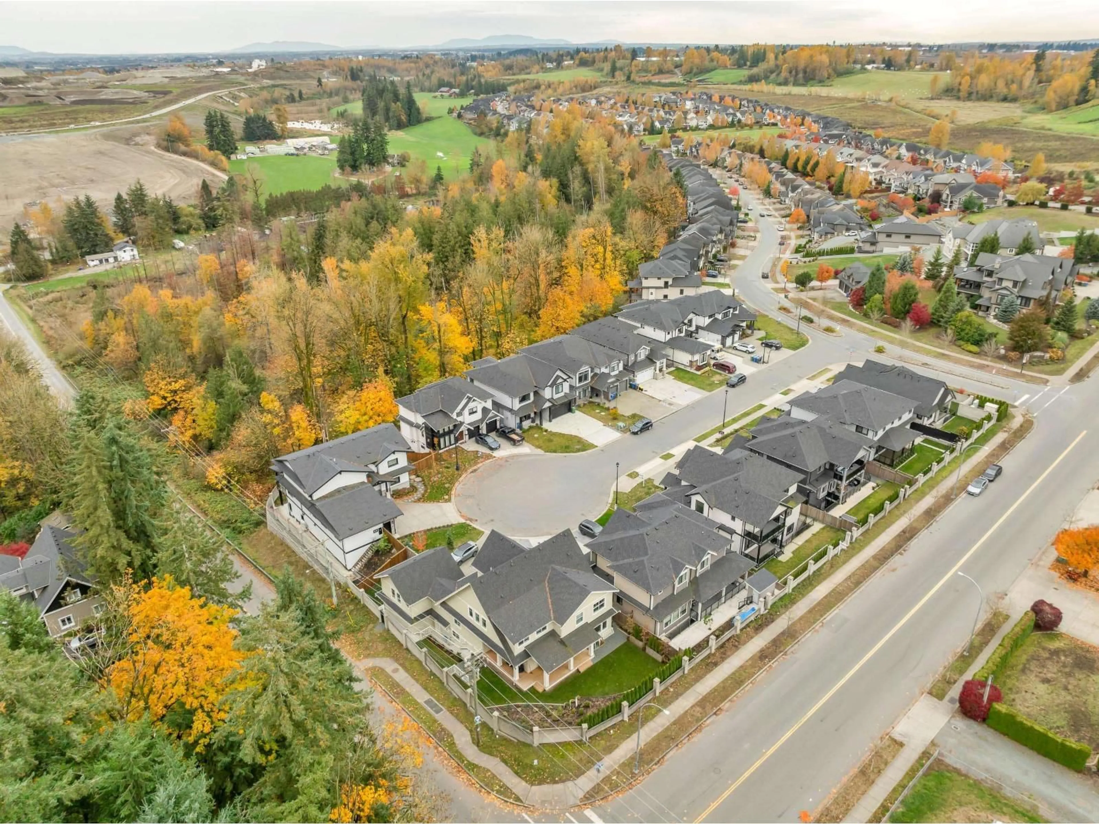 A pic from outside/outdoor area/front of a property/back of a property/a pic from drone, unknown for 29599 CORVINA, Abbotsford British Columbia V4X0A6