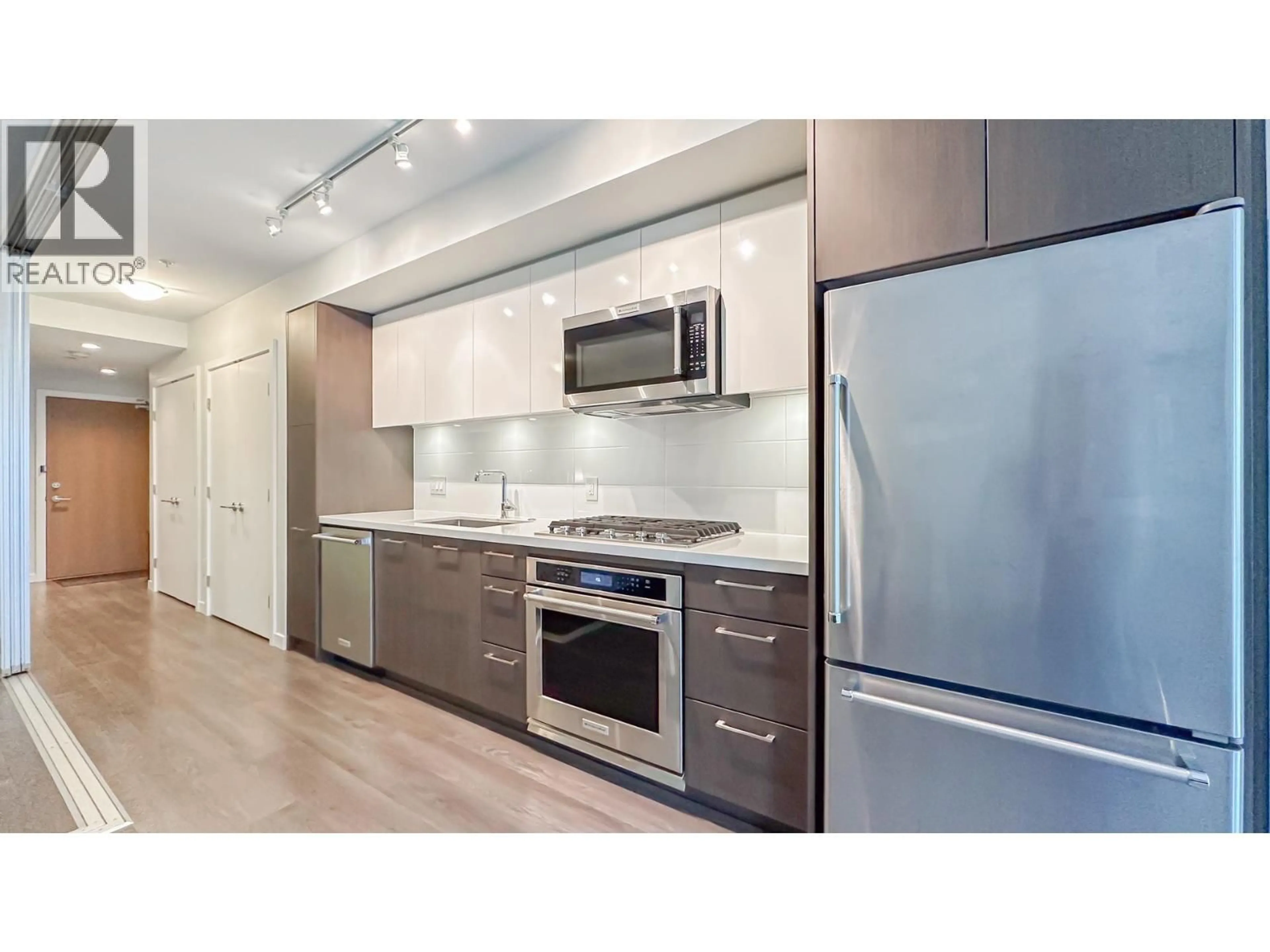 Standard kitchen, unknown for 503 - 384 1ST AVENUE, Vancouver British Columbia V5T0G5