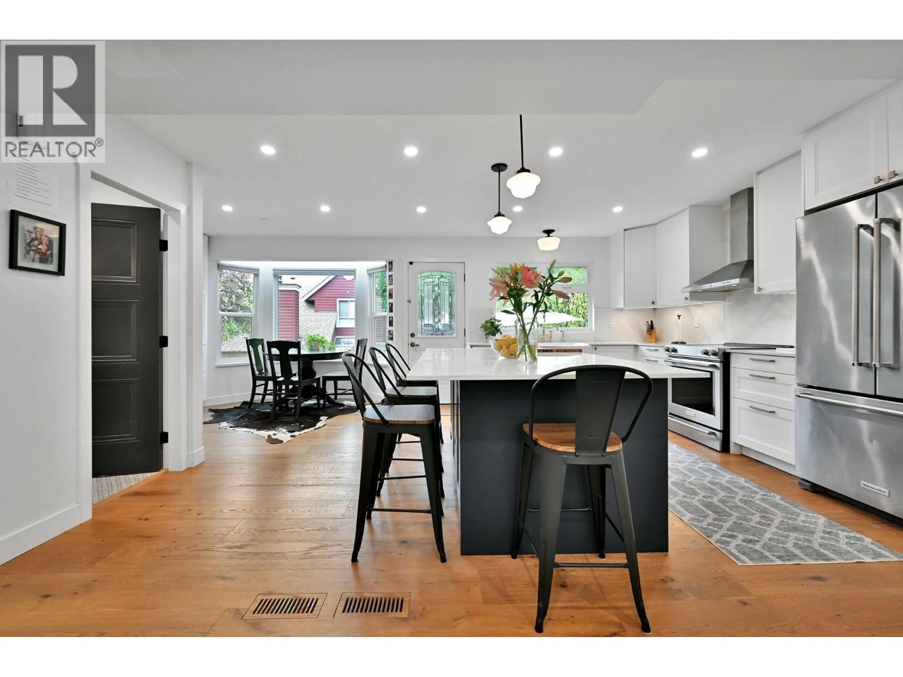 Open concept kitchen, unknown for 961 NOONS CREEK DRIVE, Port Moody British Columbia V3H4H1