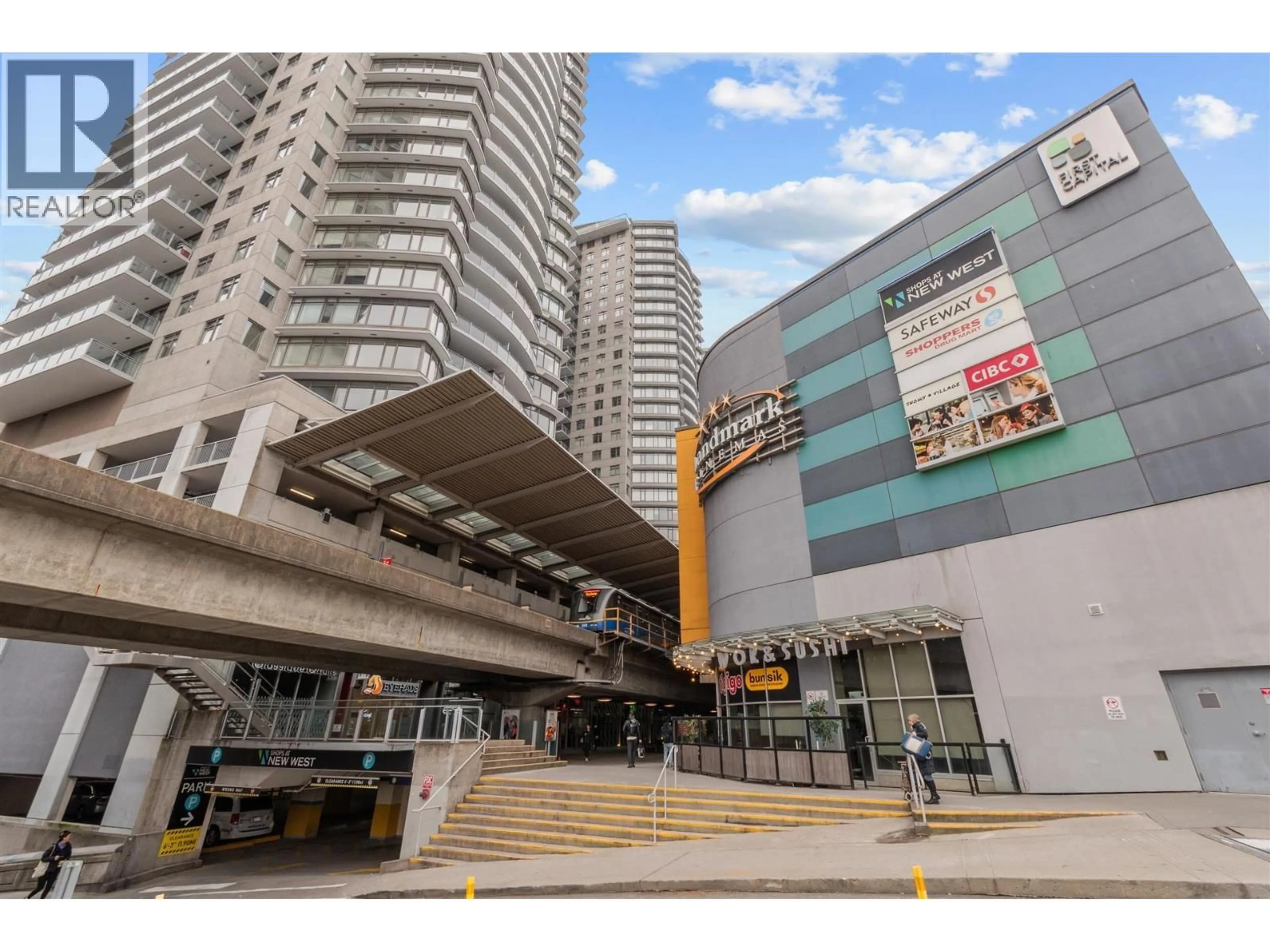 Indoor foyer for 2101 - 823 CARNARVON STREET, New Westminster British Columbia V3M0N5