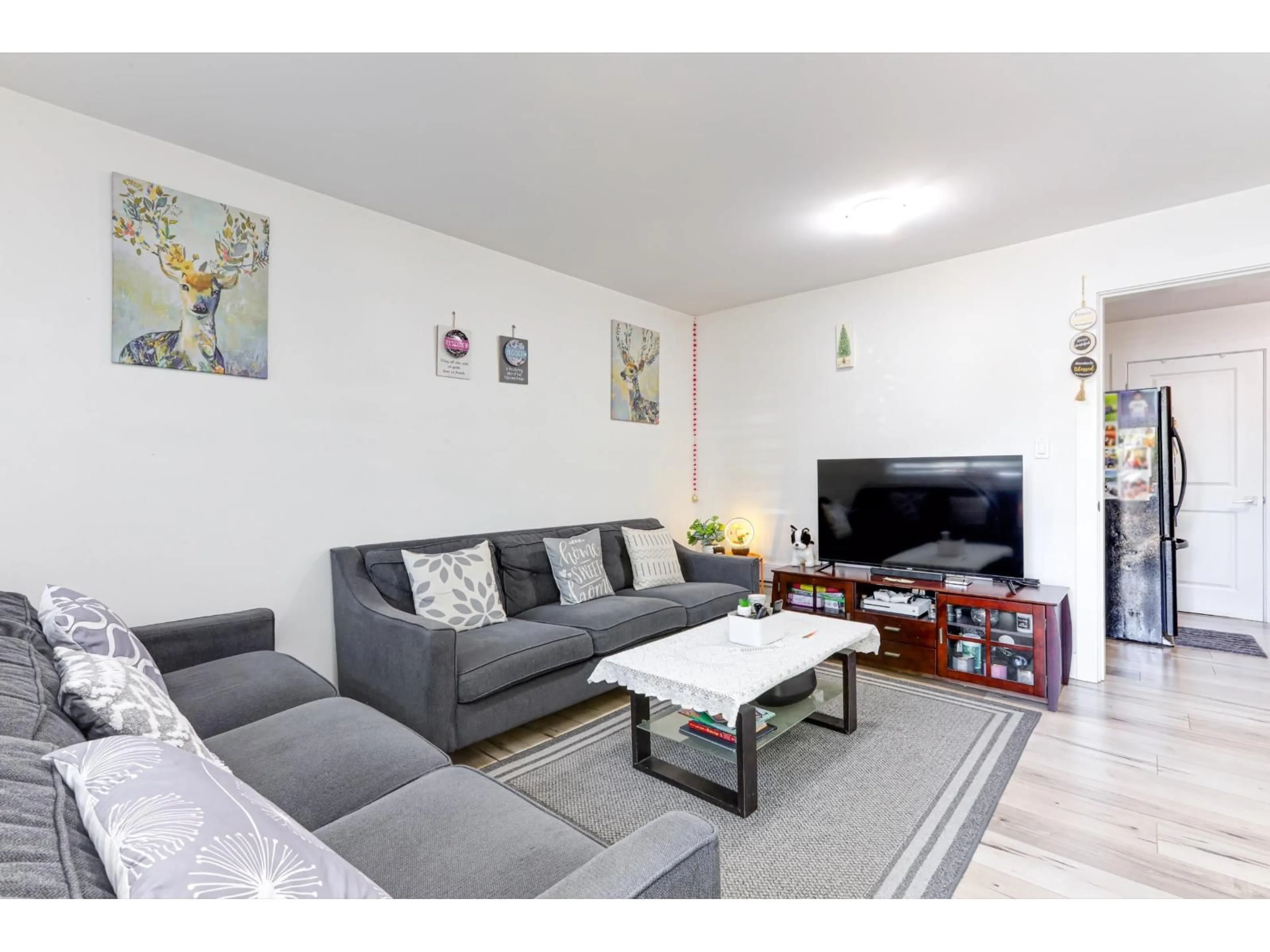 Living room with furniture, unknown for 15720 ASTER ROAD, Surrey British Columbia V4A1Y5