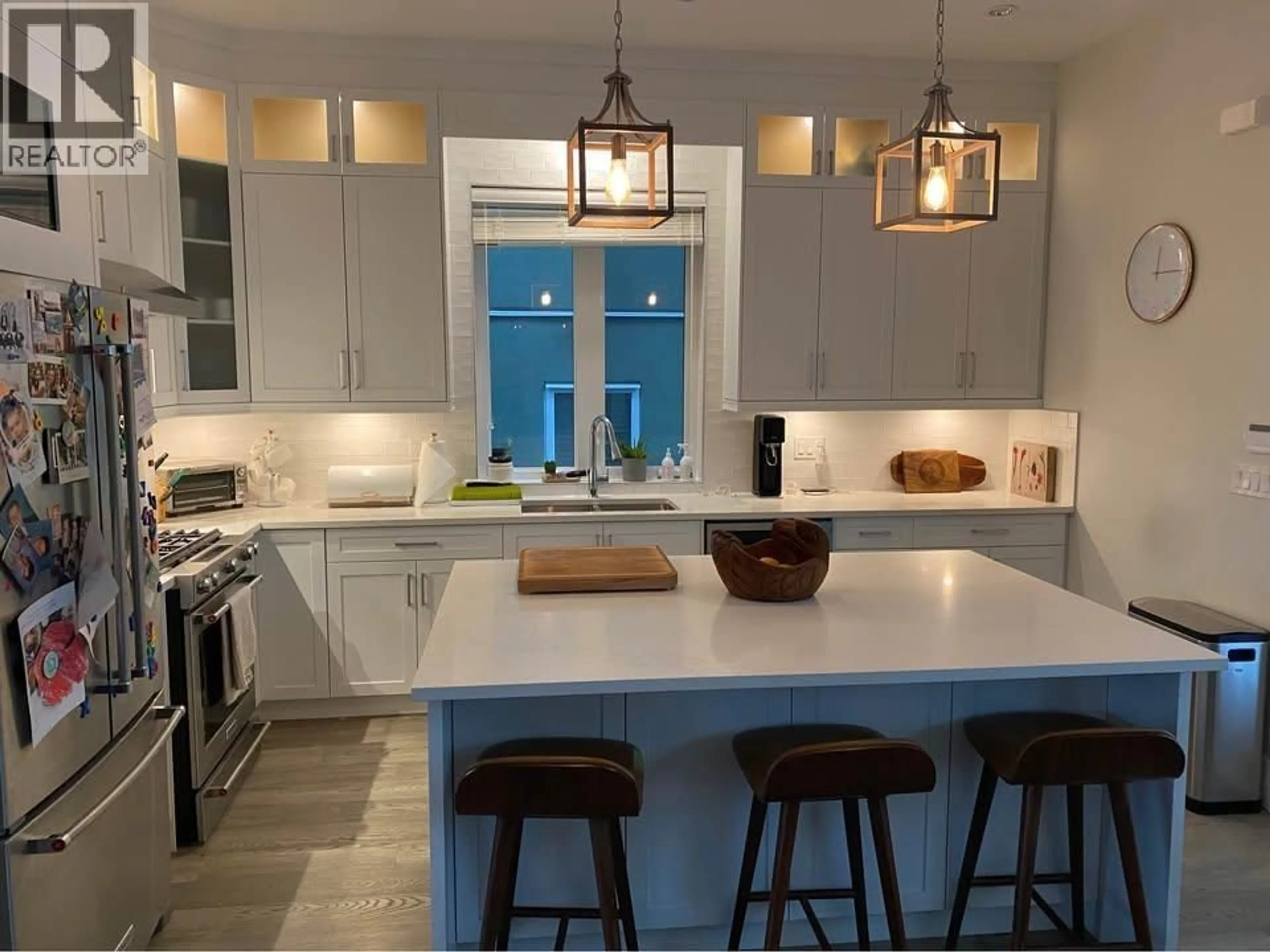 Open concept kitchen, ceramic/tile floor for 3345 PARKER STREET, Vancouver British Columbia V5K2W1