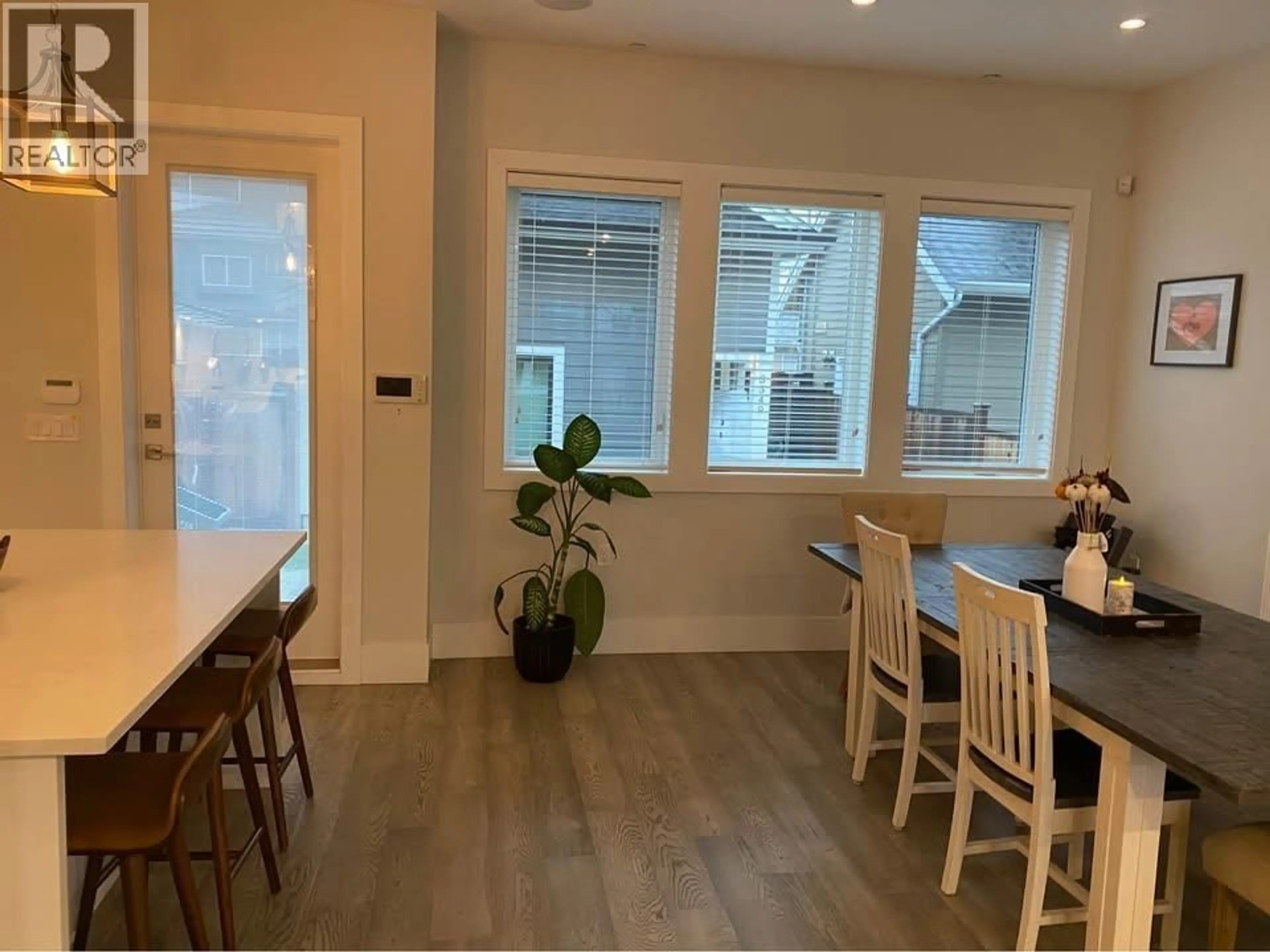 Unknown for 3345 PARKER STREET, Vancouver British Columbia V5K2W1