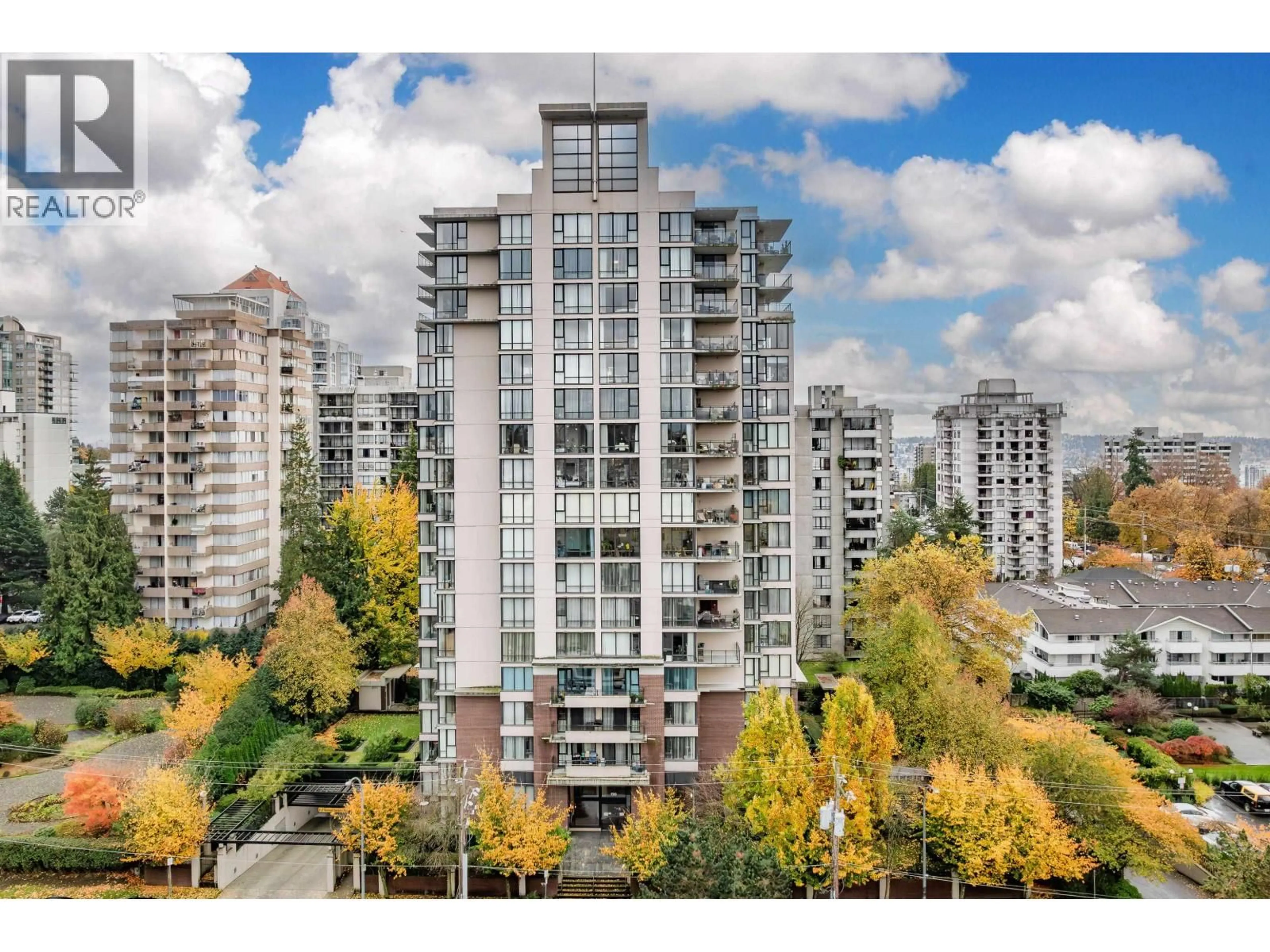 A pic from outside/outdoor area/front of a property/back of a property/a pic from drone, city buildings view from balcony for 701 - 720 HAMILTON STREET, New Westminster British Columbia V3M7A6