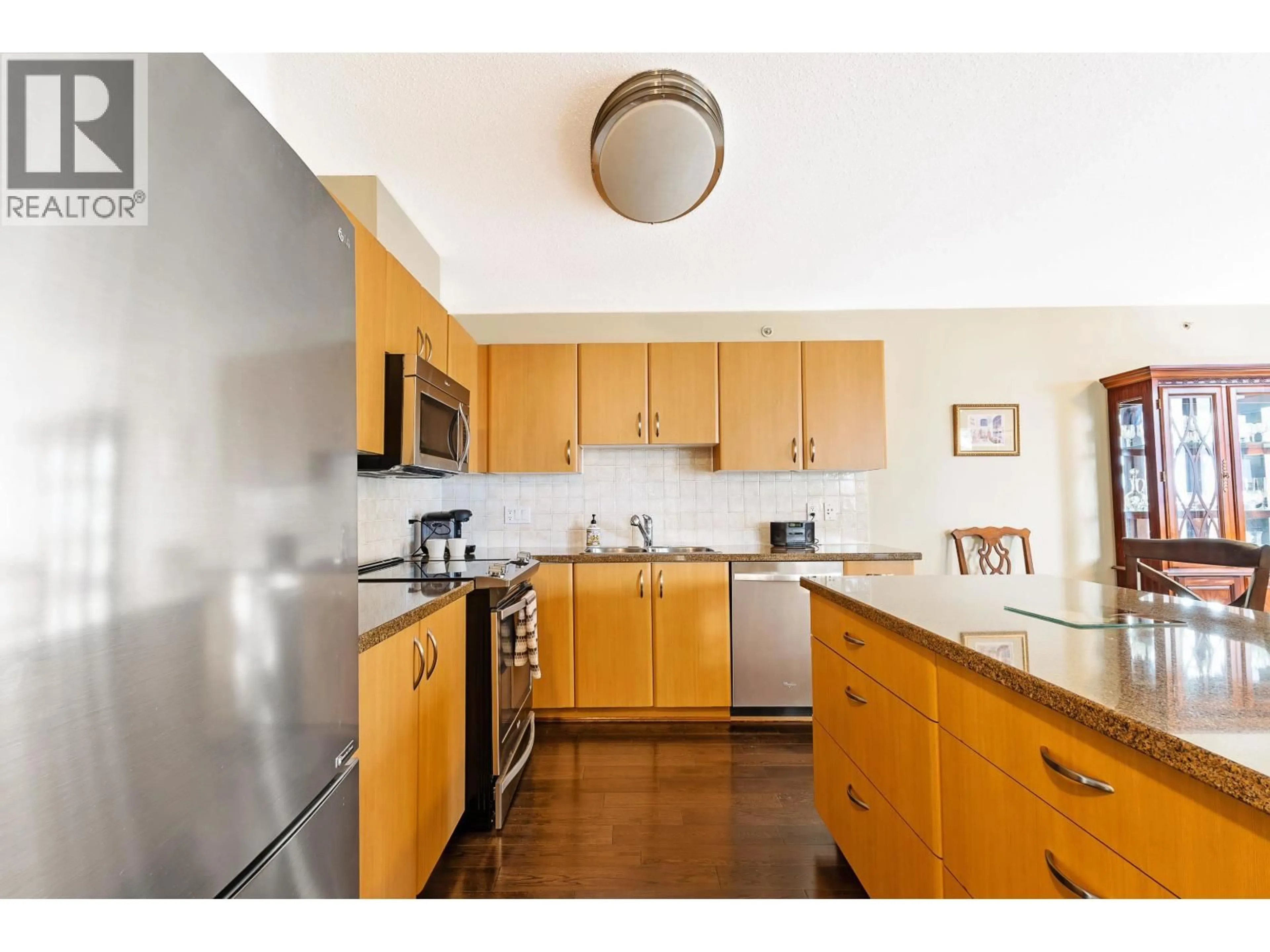 Standard kitchen, unknown for 701 - 720 HAMILTON STREET, New Westminster British Columbia V3M7A6