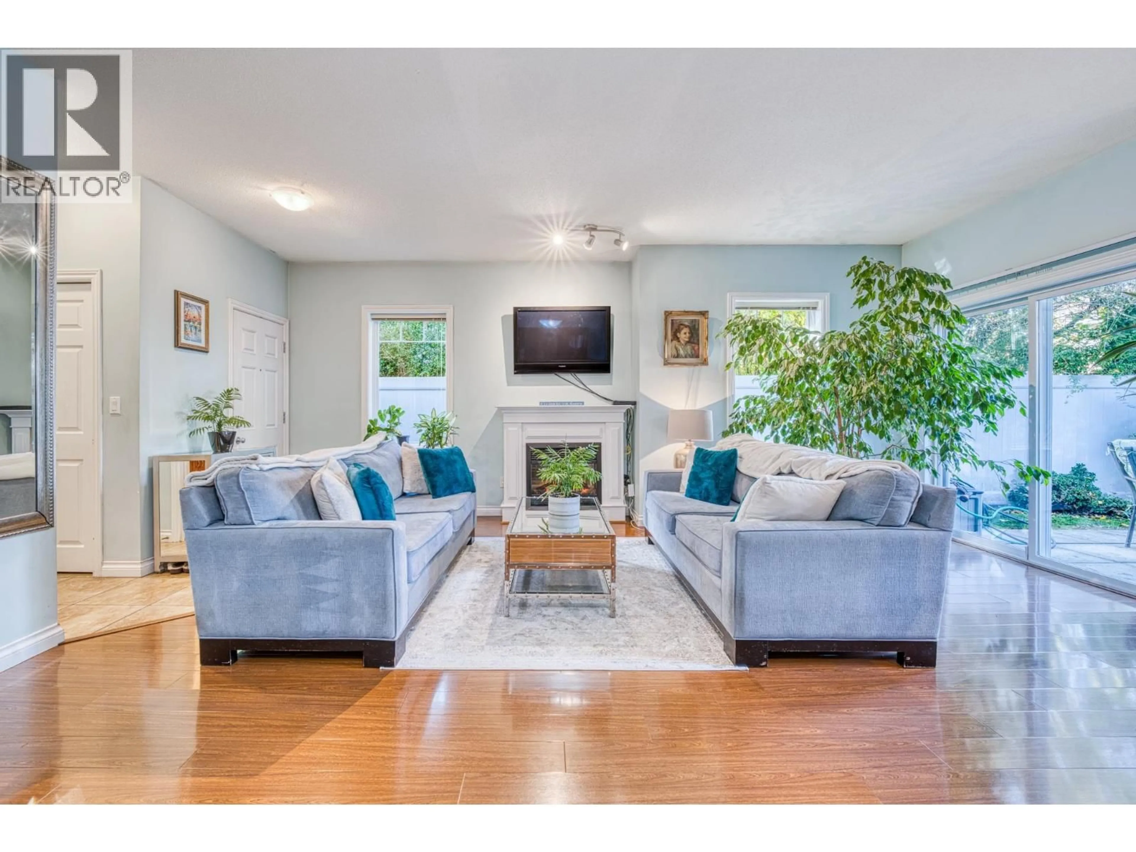 Living room with furniture, unknown for 21 - 11711 STEVESTON HIGHWAY, Richmond British Columbia V7A1N8