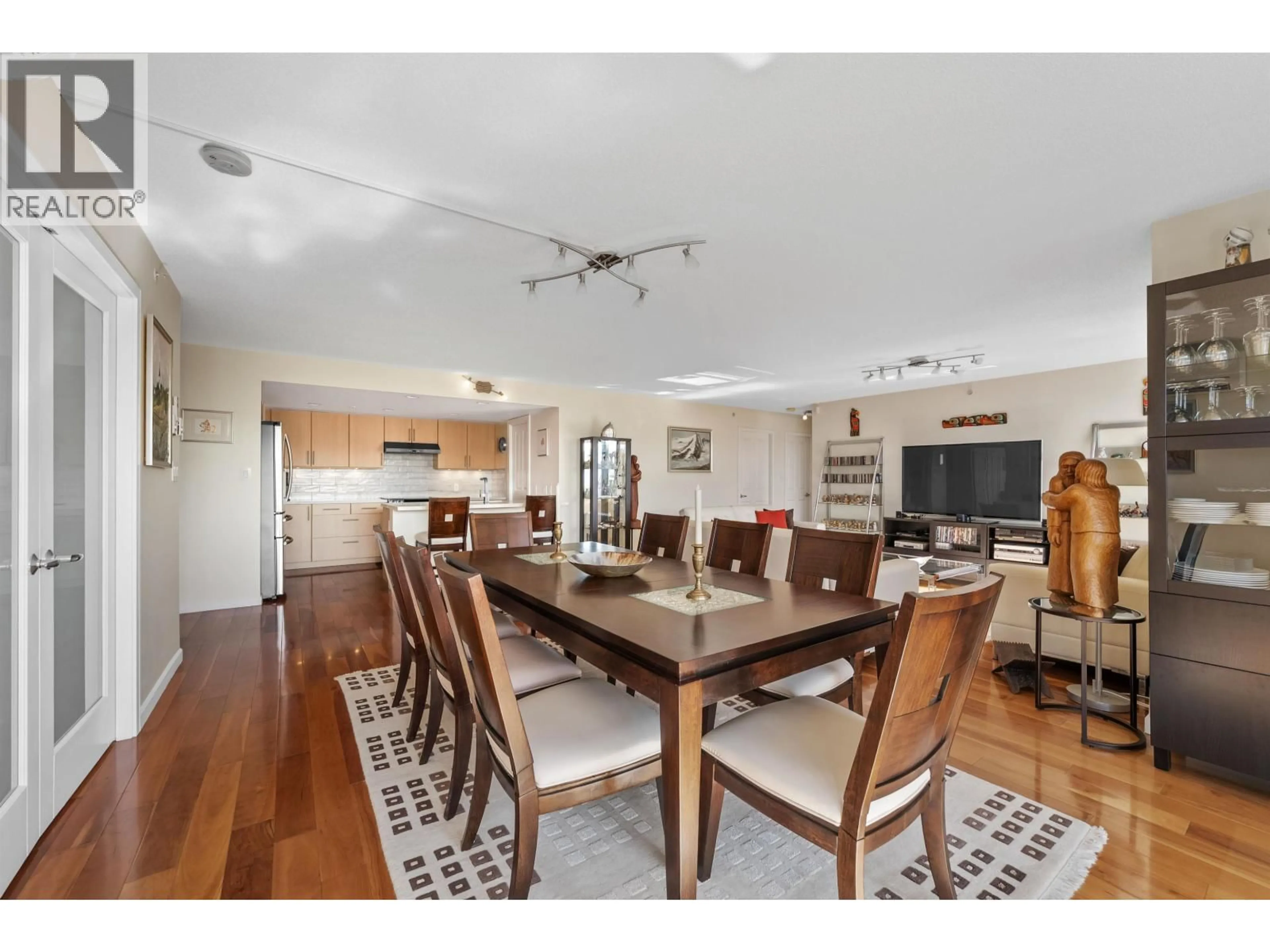 Dining room, wood/laminate floor for 2103 - 290 NEWPORT DRIVE, Port Moody British Columbia V3H5N2