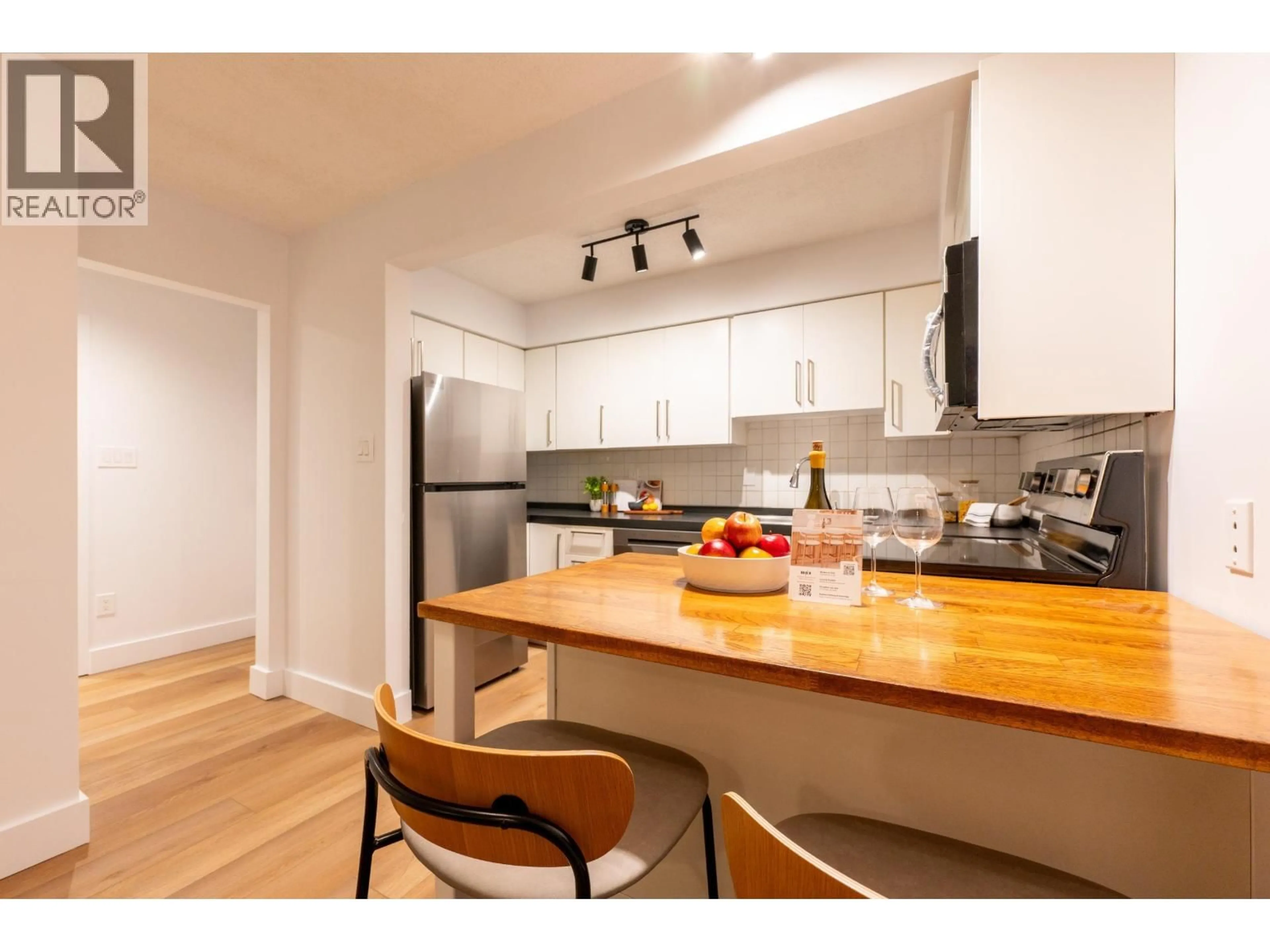Standard kitchen, wood/laminate floor for 304 - 1855 NELSON STREET, Vancouver British Columbia V6G1M9