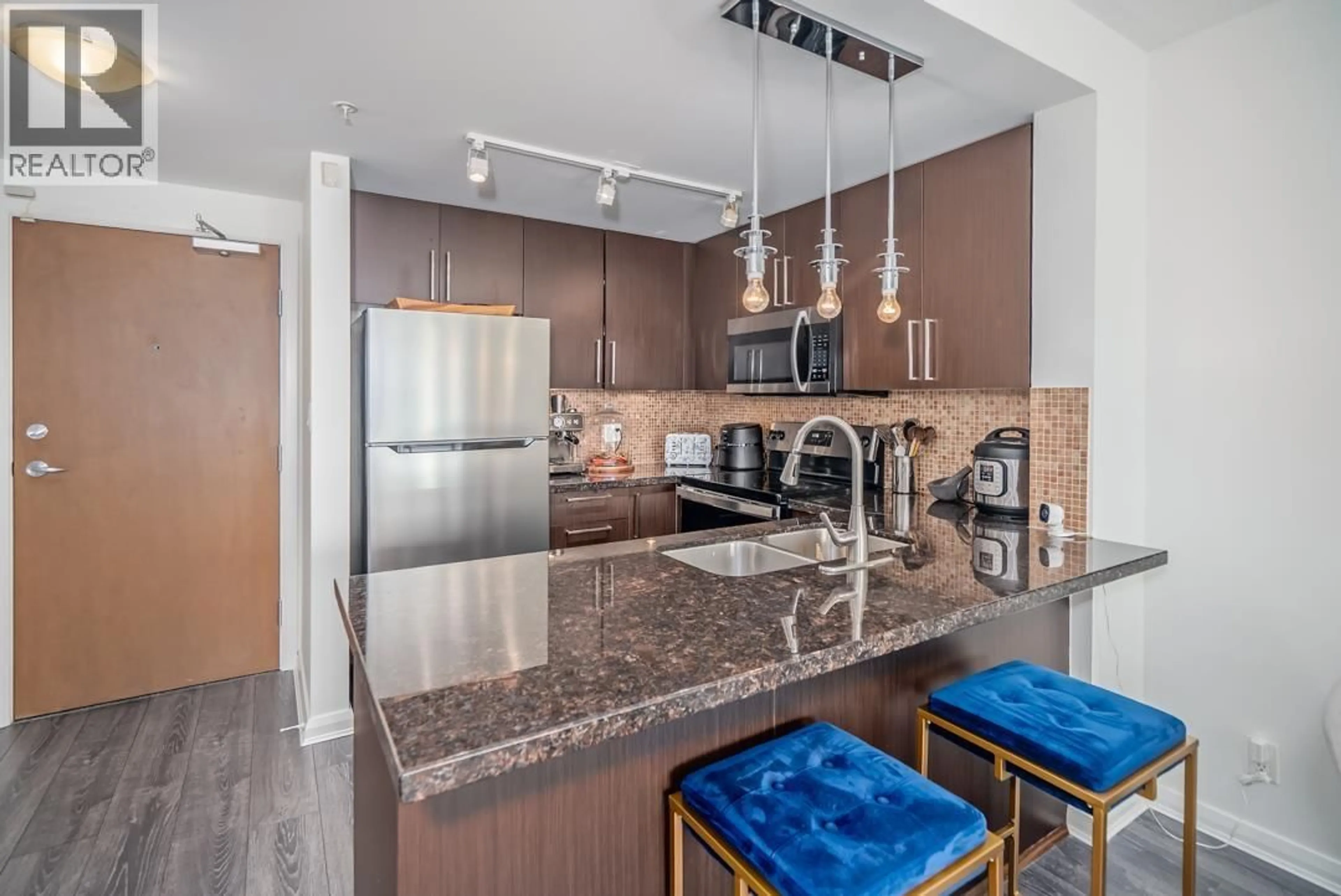 Open concept kitchen, unknown for 3907 - 888 CARNARVON STREET, New Westminster British Columbia V3M0C6