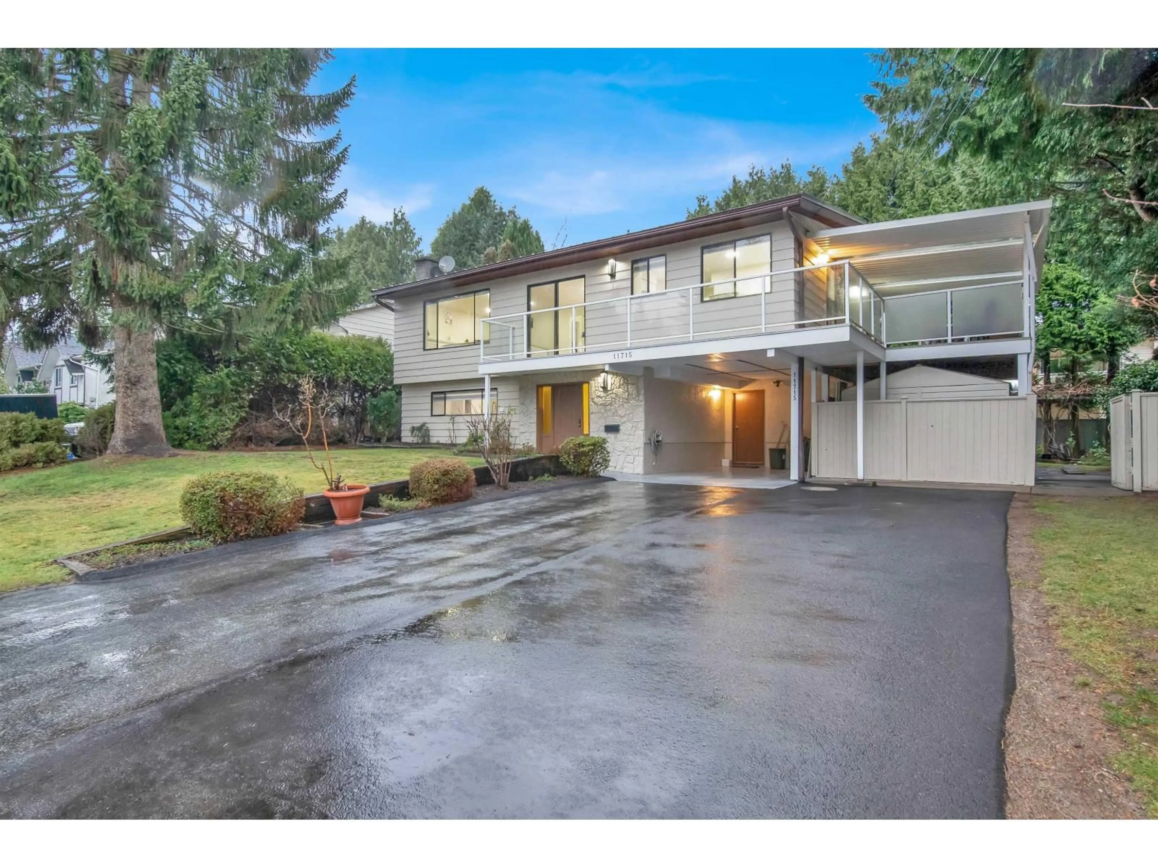 Unknown for 11715 83A, Delta British Columbia V4C2J9