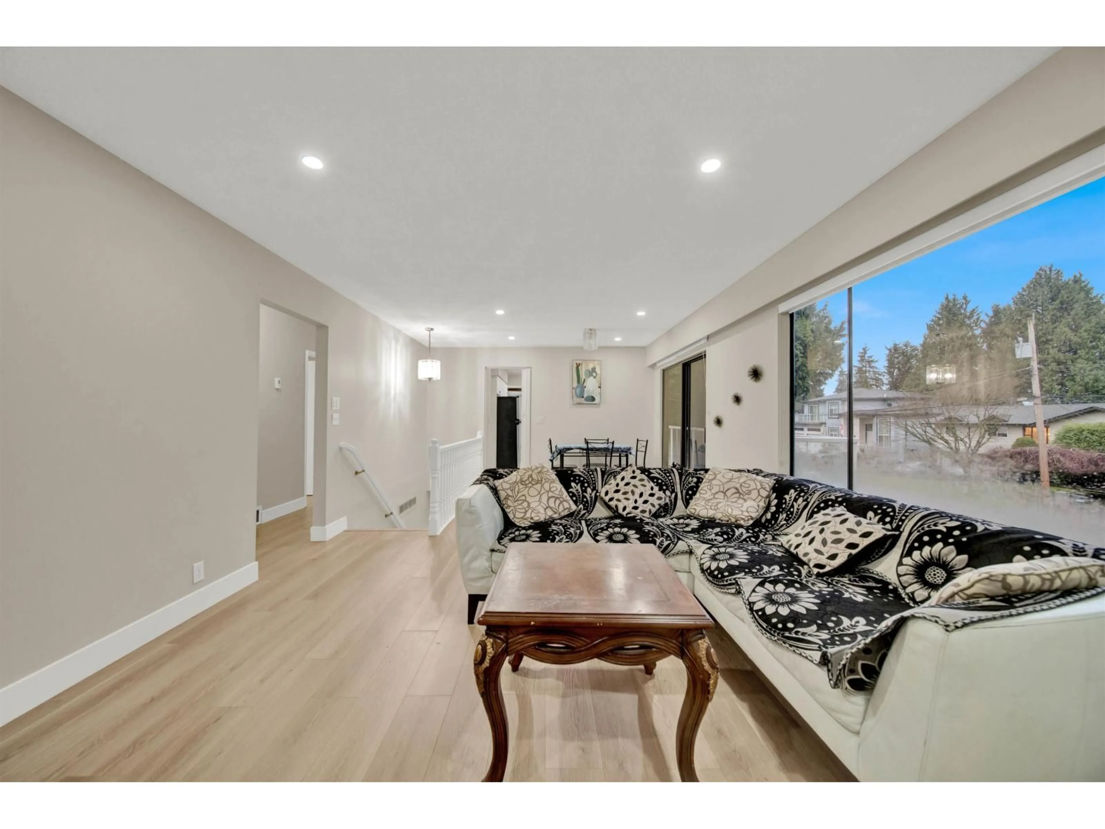 Living room with furniture, unknown for 11715 83A, Delta British Columbia V4C2J9