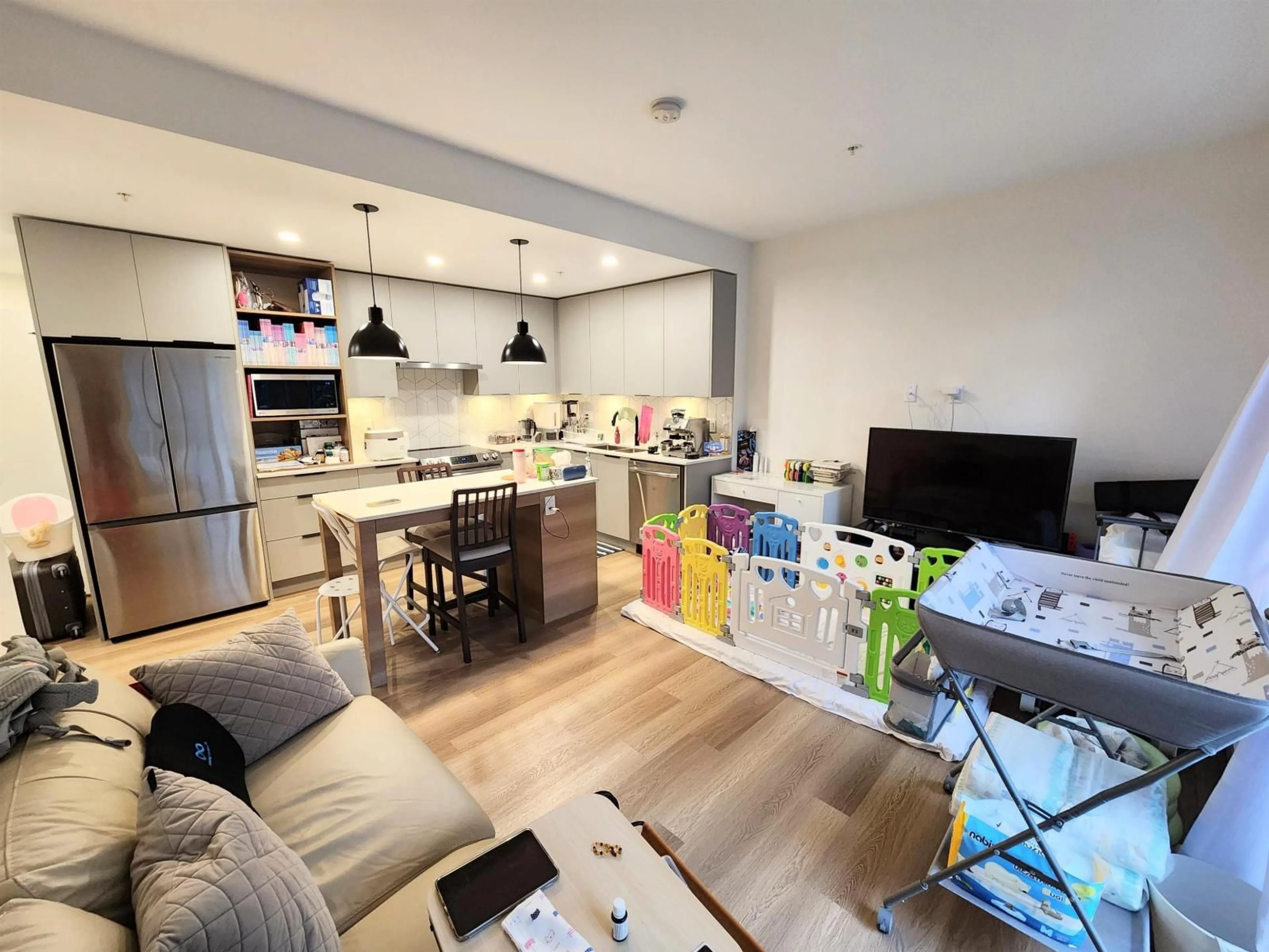 Unknown for 201 - 10778 138, Surrey British Columbia V3T0S5