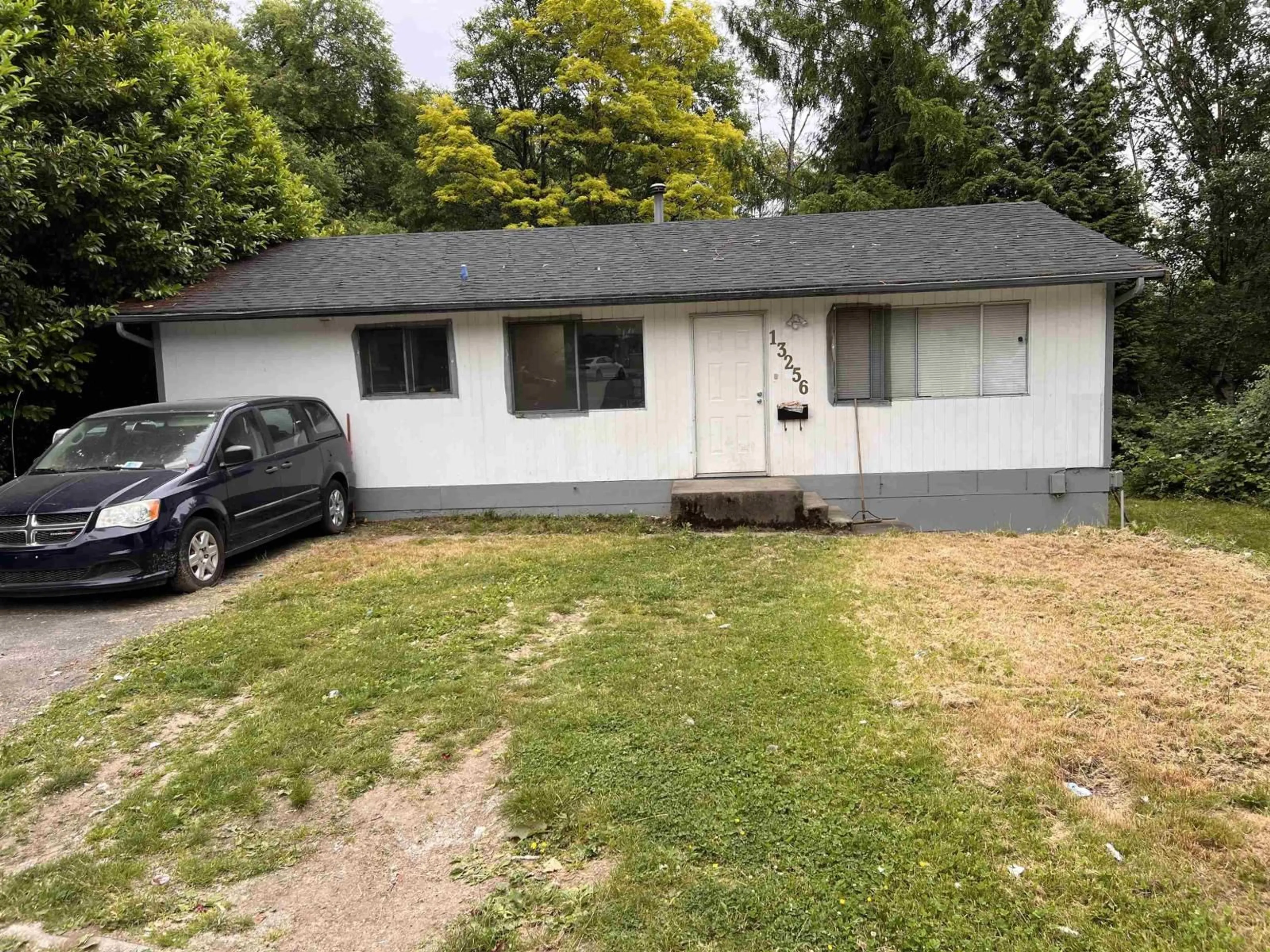 Unknown for 13256 SHAKESPEARE, Surrey British Columbia V3W6C9