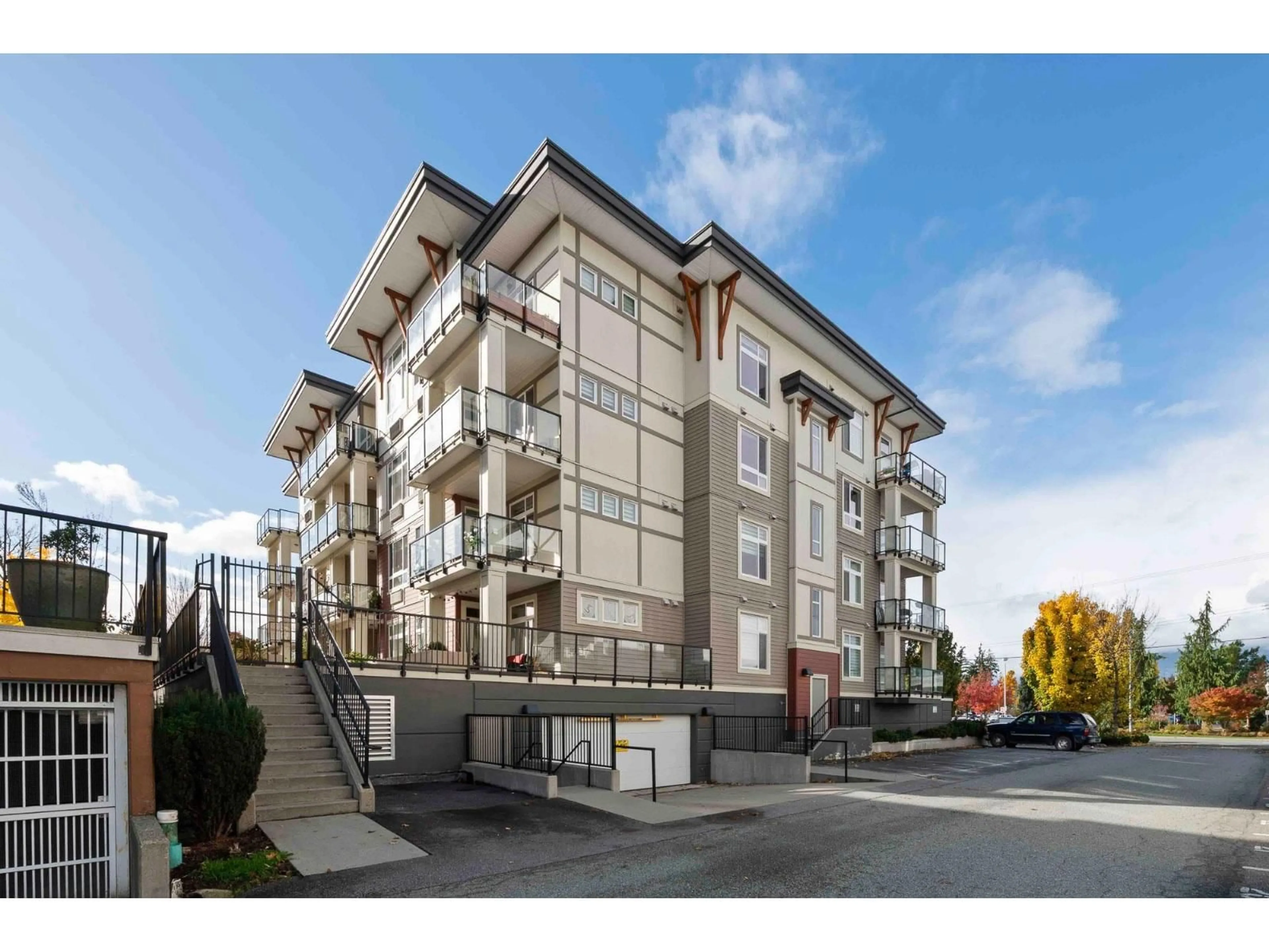 Unknown for 303 - 9130 CORBOULD STREET, Chilliwack British Columbia V2P4A5