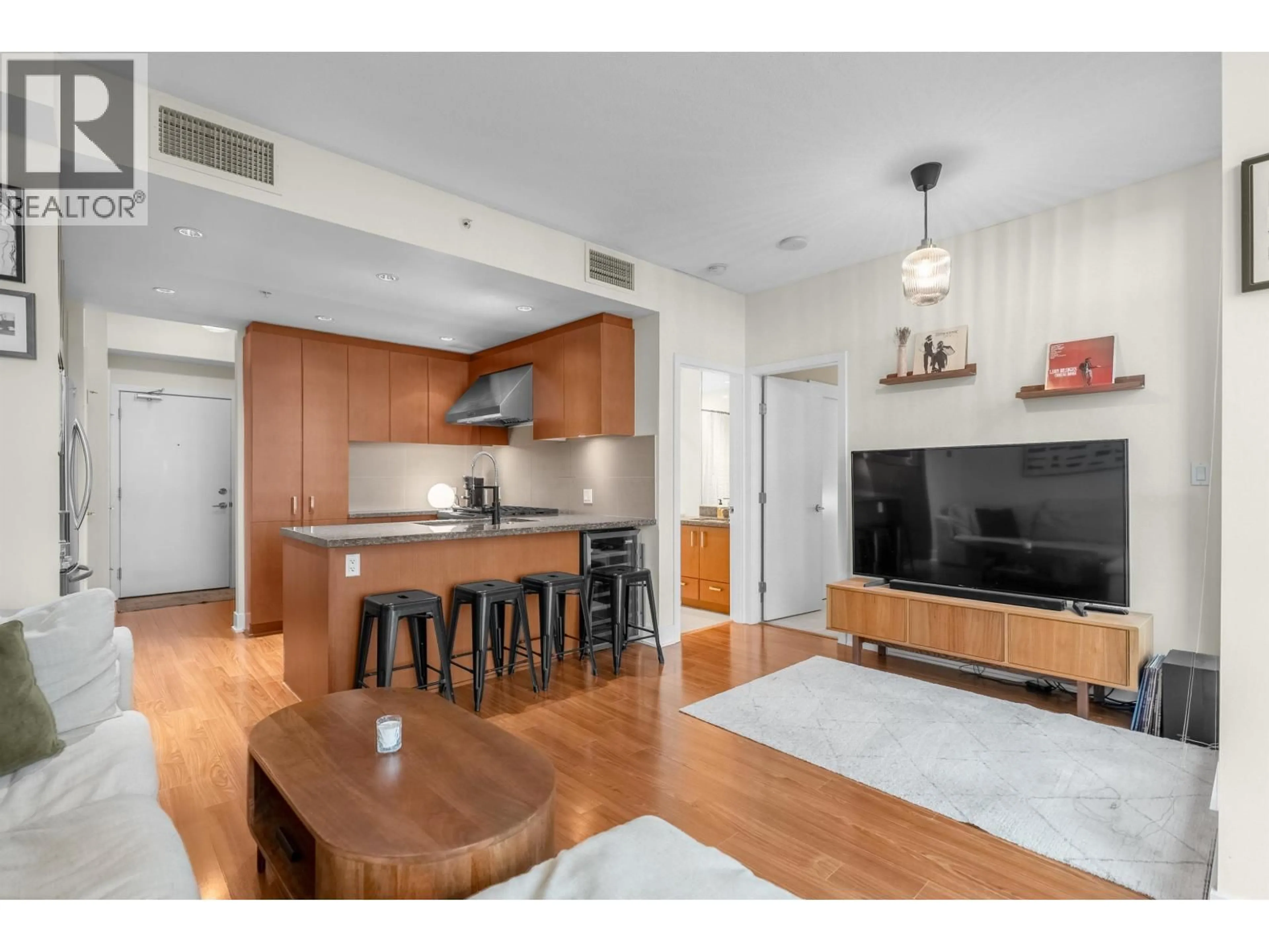 Open concept kitchen, wood/laminate floor for 2705 - 3008 GLEN DRIVE, Coquitlam British Columbia V3B0J5