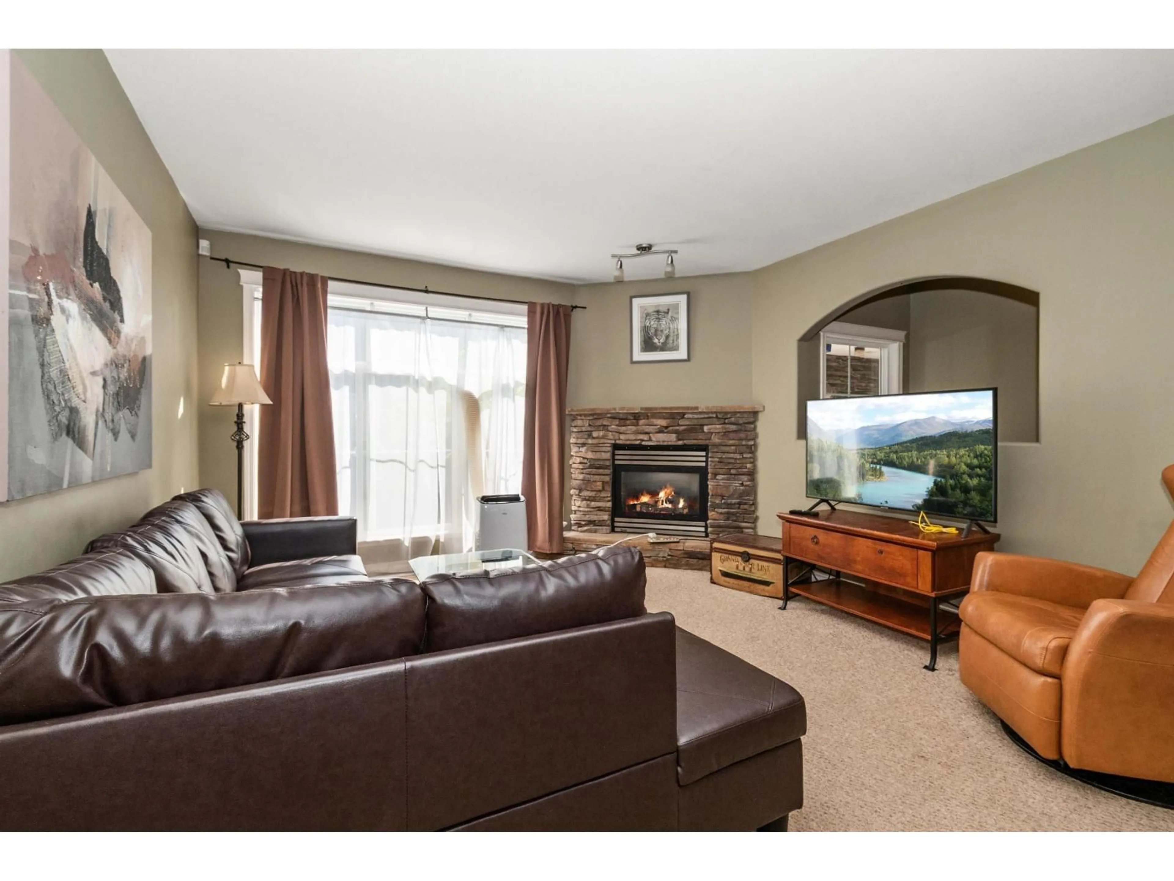 Living room with furniture, unknown for 41 - 8881 WALTERS STREET, Chilliwack British Columbia V2P8E9