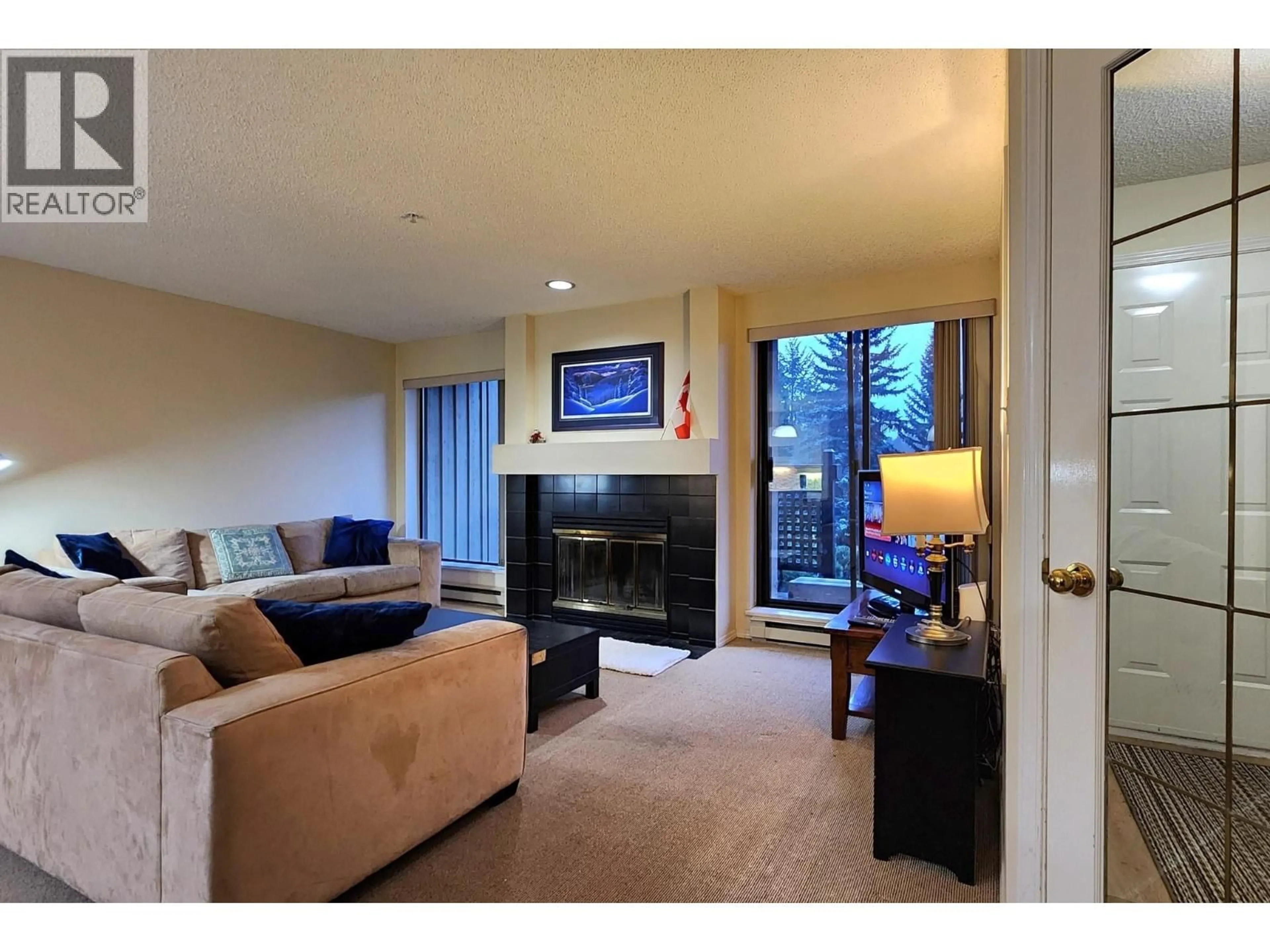 Living room with furniture, unknown for 7 - 4725 SPEARHEAD DRIVE, Whistler British Columbia V8E1E6