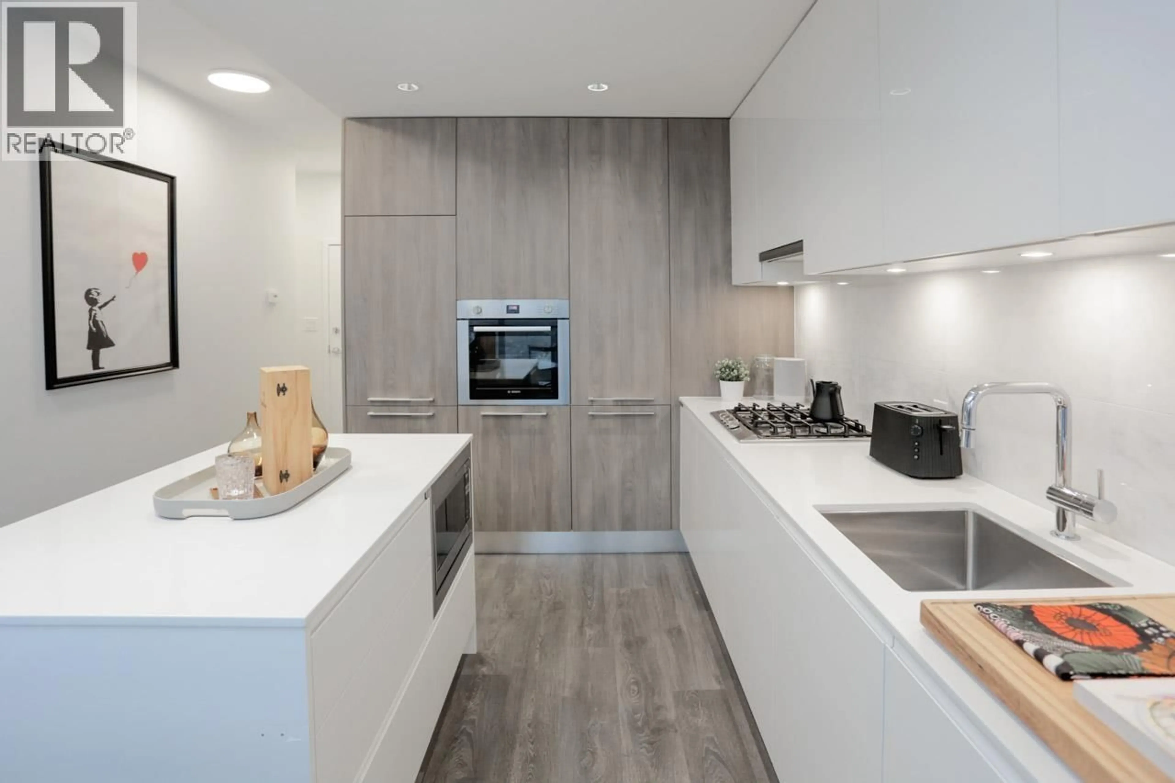 Contemporary kitchen, unknown for 5305 - 4510 HALIFAX WAY, Burnaby British Columbia V5C0K4