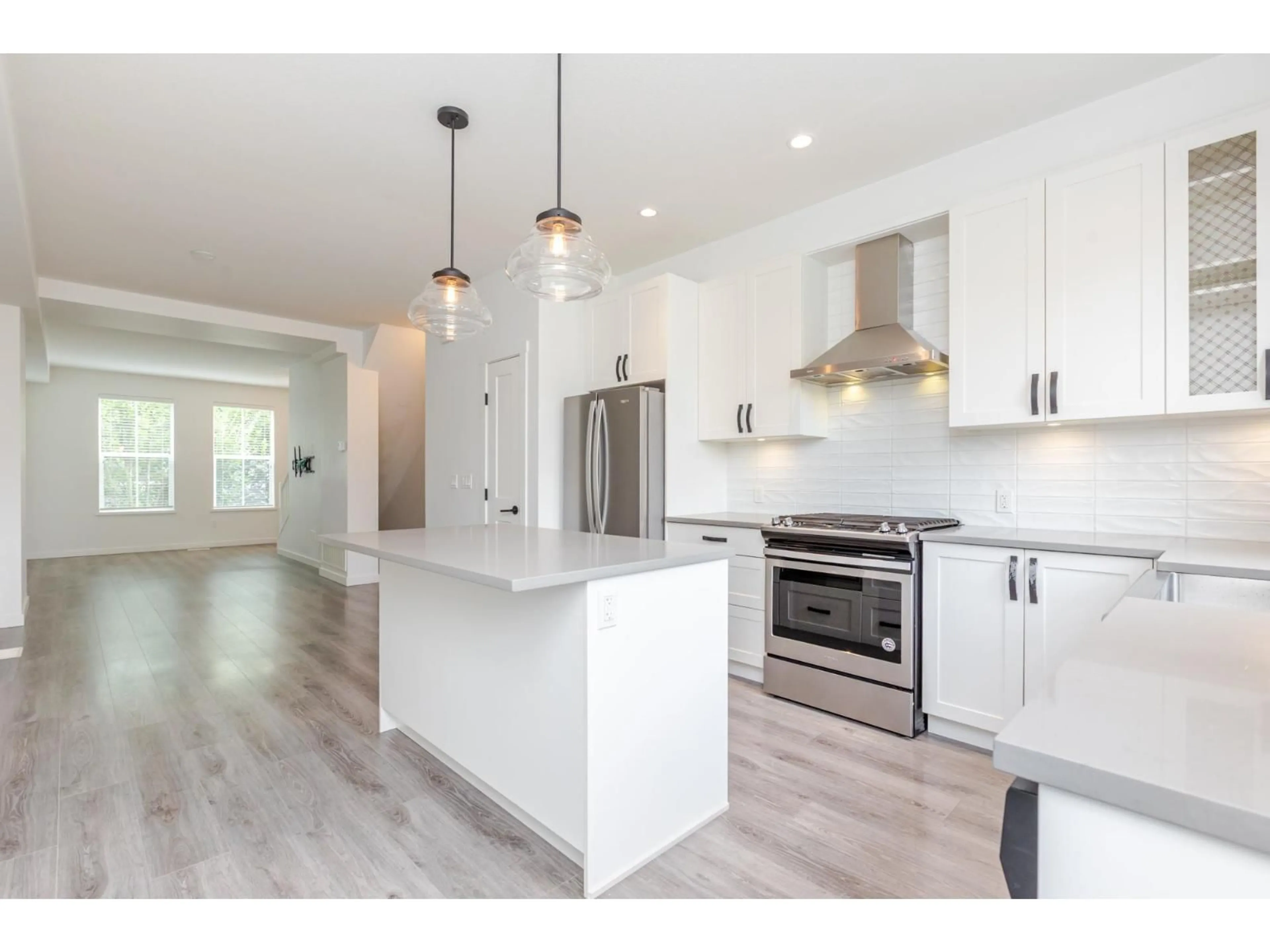 Open concept kitchen, unknown for 21 - 5945 176A, Surrey British Columbia V3S0A2