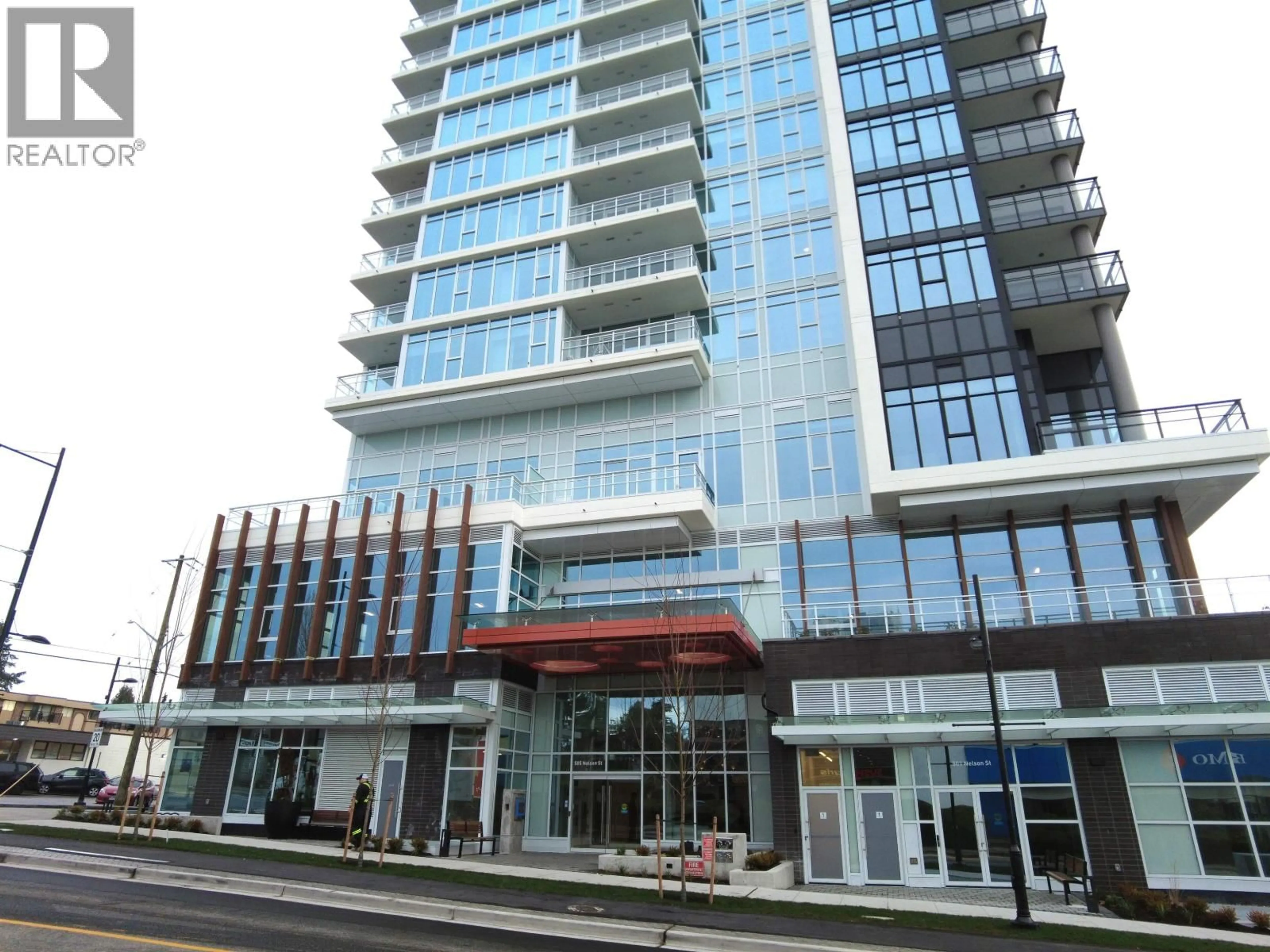 Indoor foyer for 1001 - 505 NELSON STREET, Coquitlam British Columbia V3J0R5
