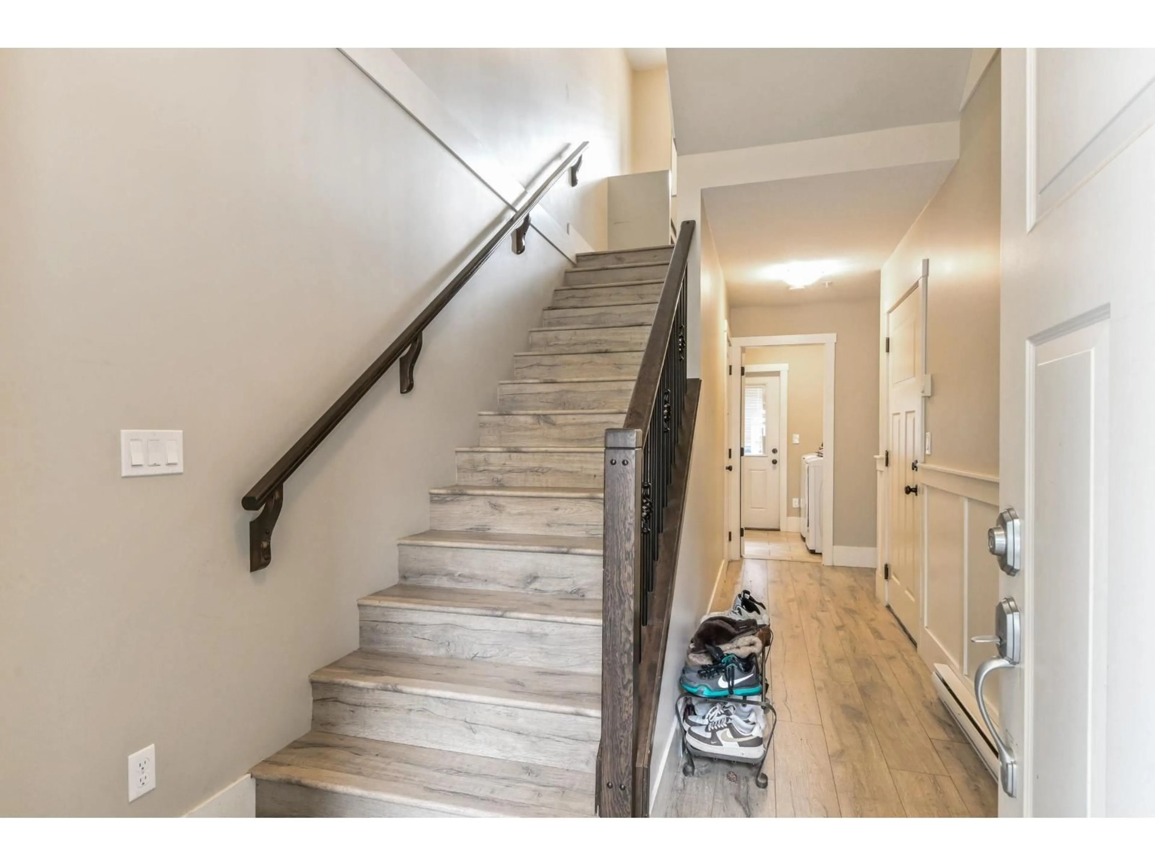 Unknown for 5 - 9270 BROADWAY STREET, Chilliwack British Columbia V2P0E5