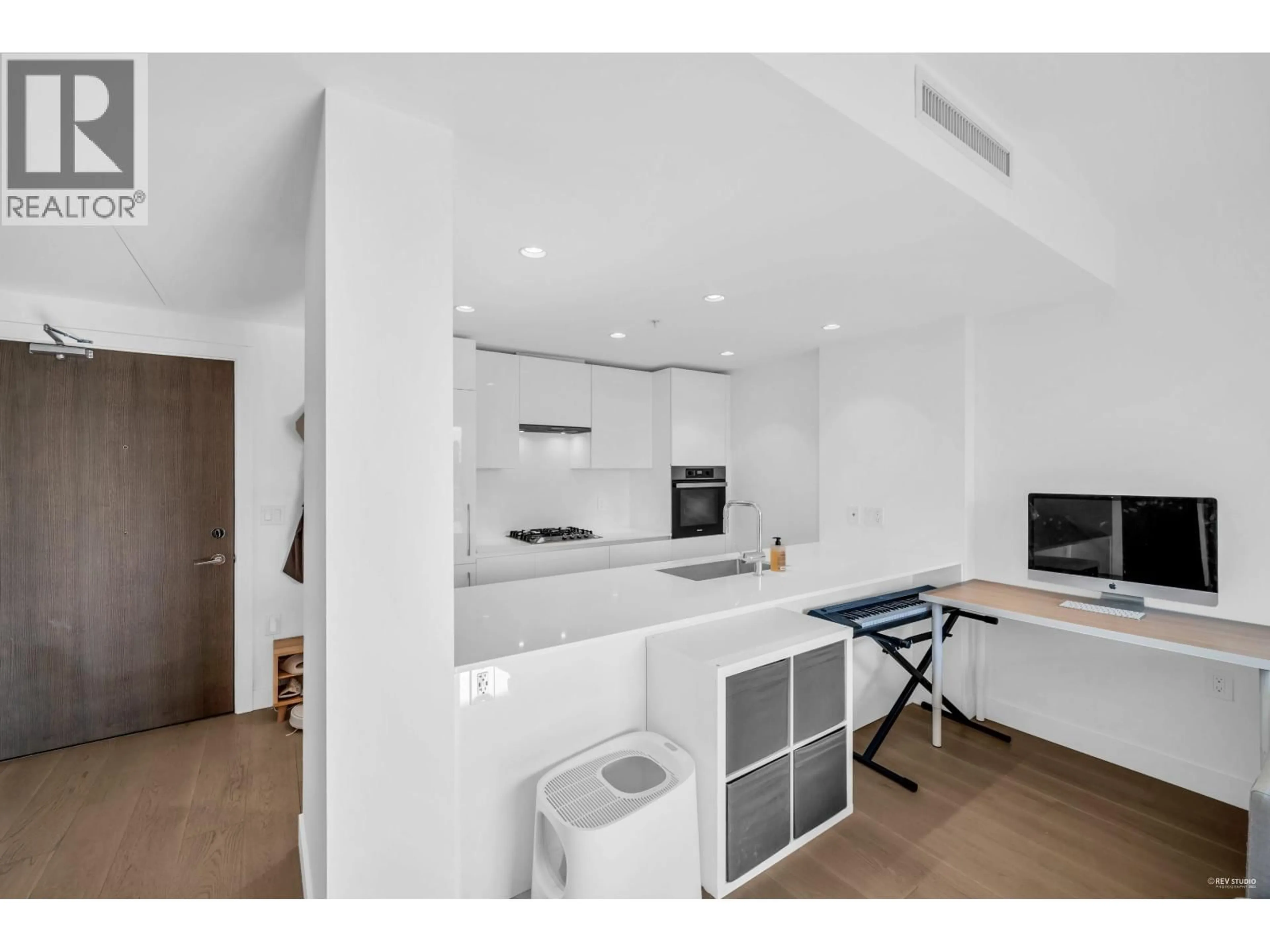 Open concept kitchen, unknown for 604 - 5766 GILBERT ROAD, Richmond British Columbia V6X1B7