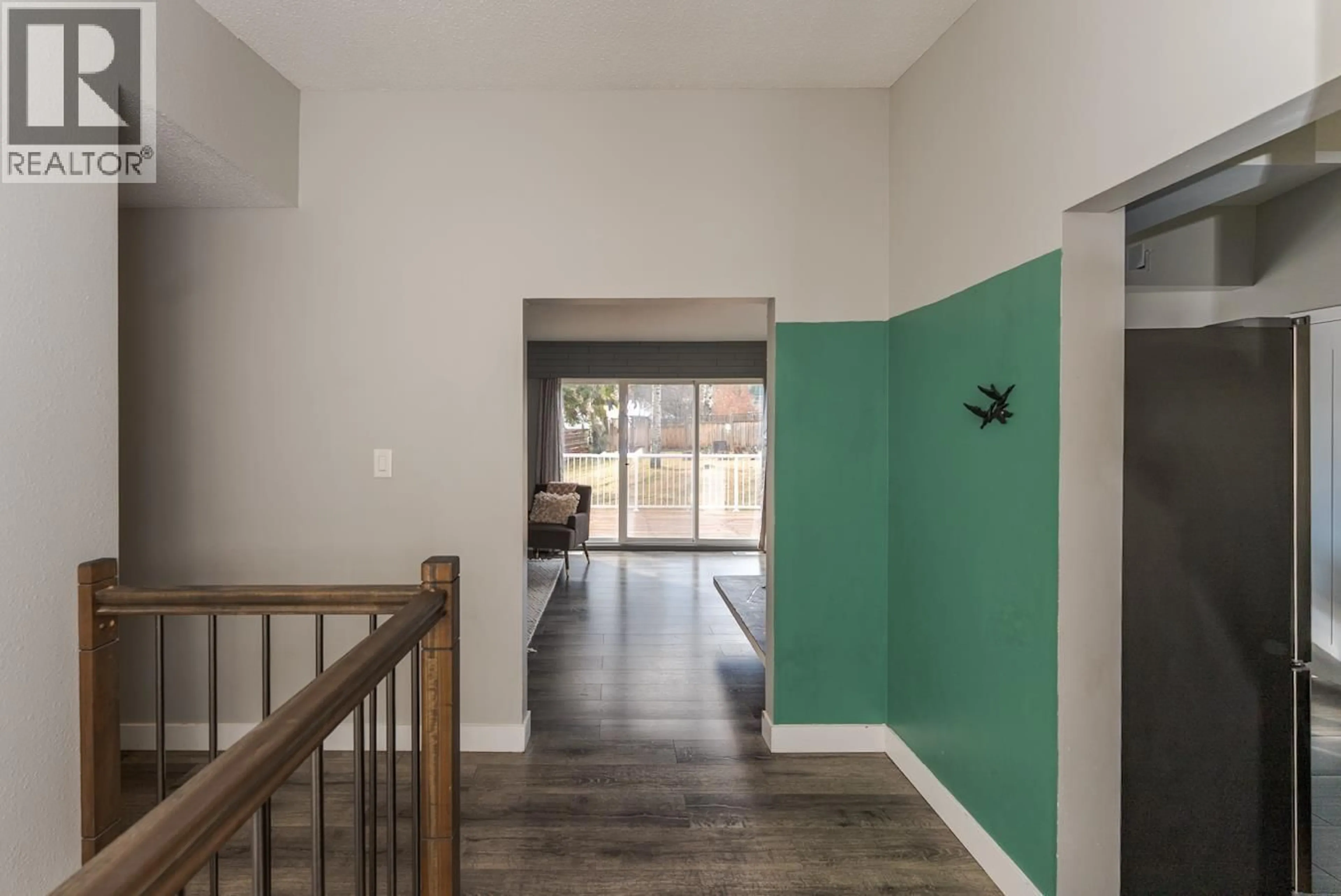 Indoor entryway for 2941 BESSBOROUGH AVENUE, Prince George British Columbia V2N1H5