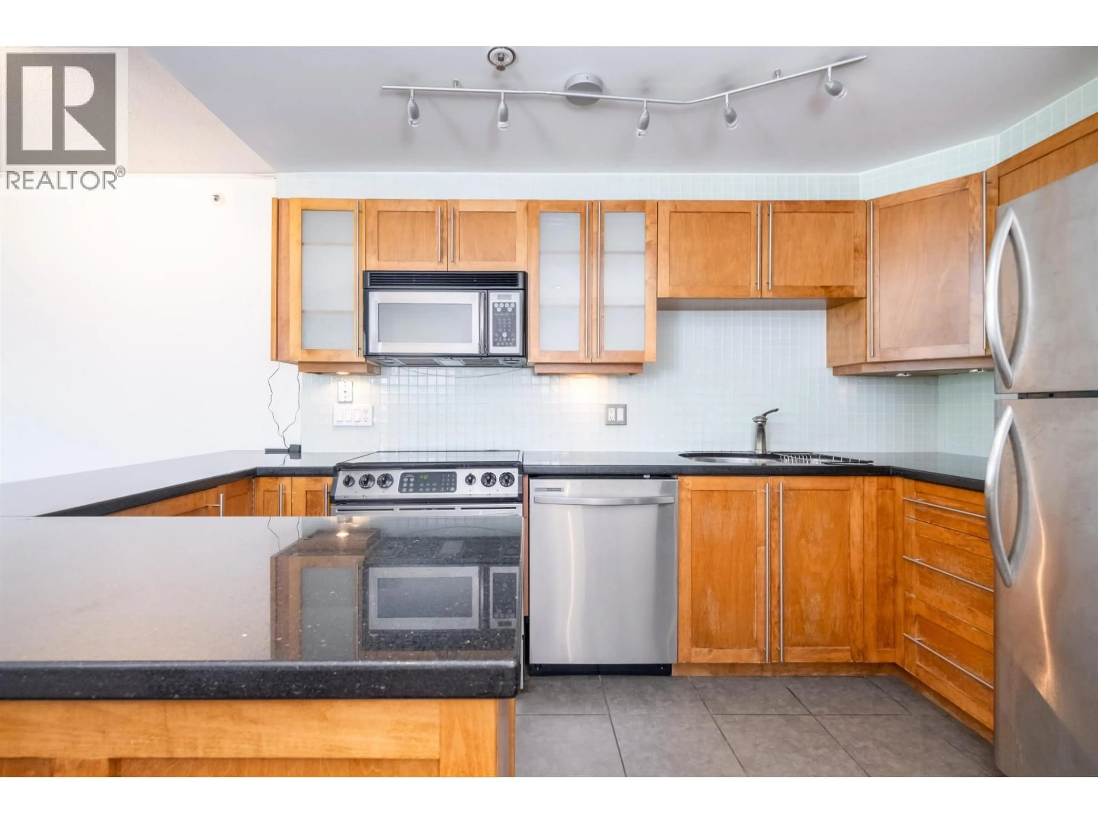 Standard kitchen, unknown for 801 - 930 CAMBIE STREET, Vancouver British Columbia V6B5X6