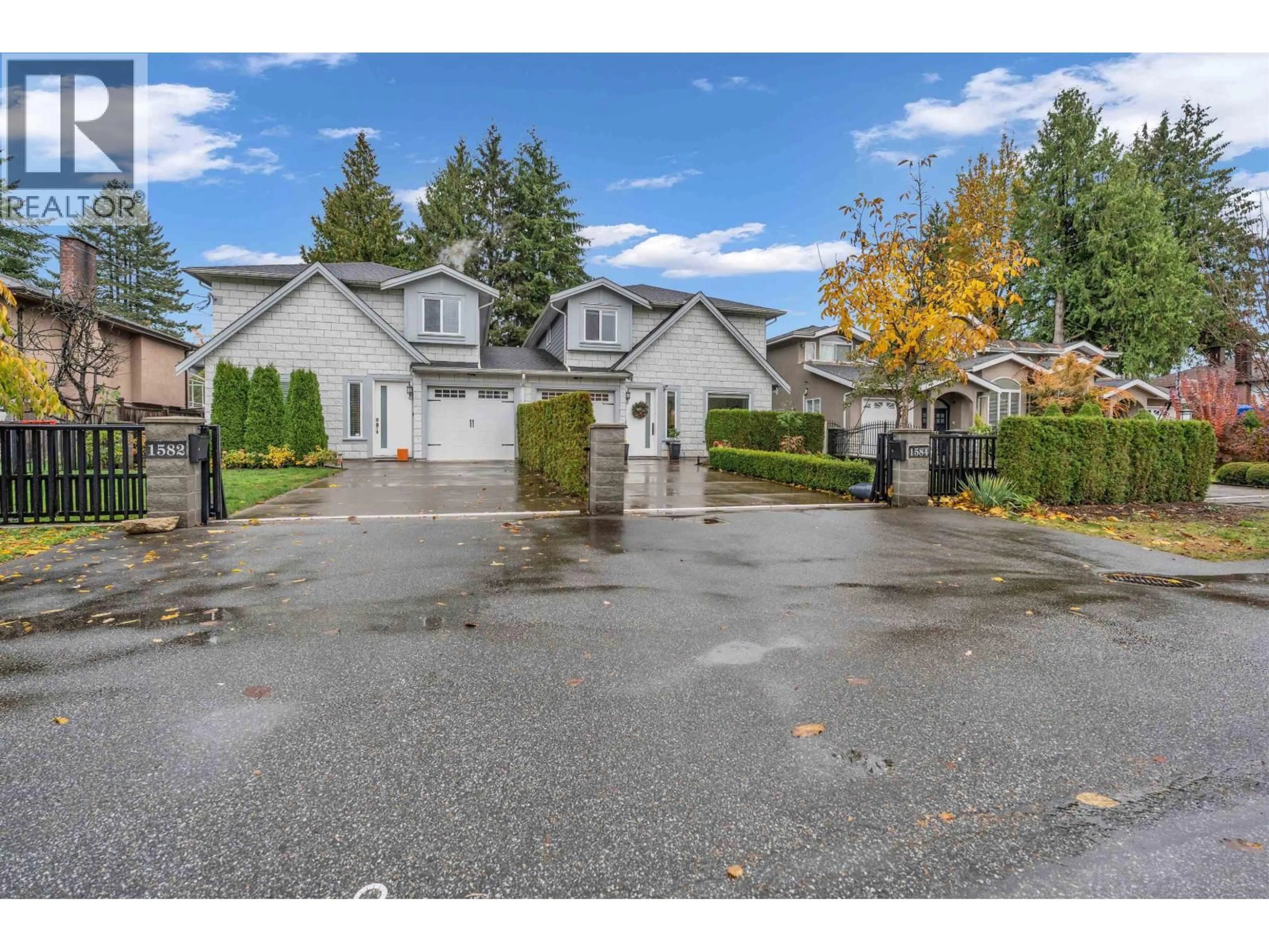 A pic from outside/outdoor area/front of a property/back of a property/a pic from drone, street for 1584 BLAINE AVENUE, Burnaby British Columbia V5A2L8