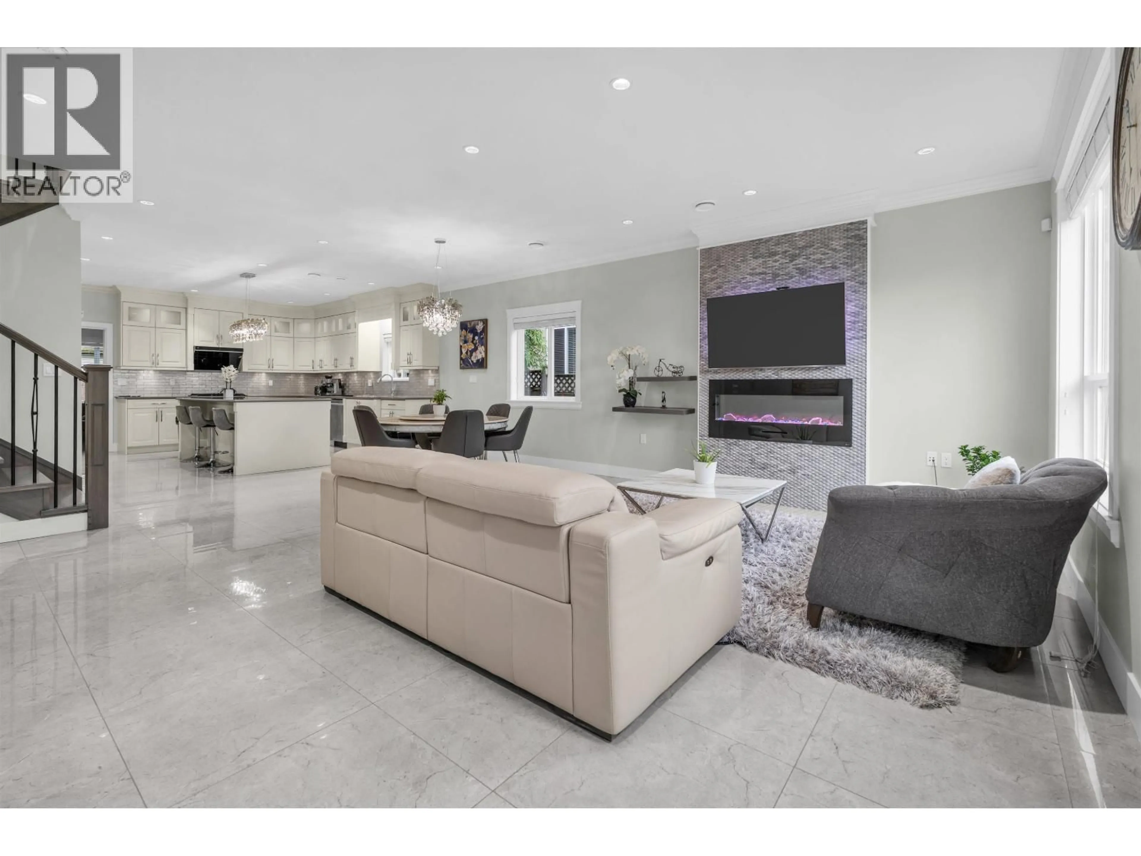 Unknown for 1584 BLAINE AVENUE, Burnaby British Columbia V5A2L8