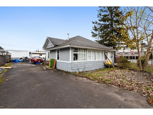 34595 2 AVENUE, Abbotsford 3