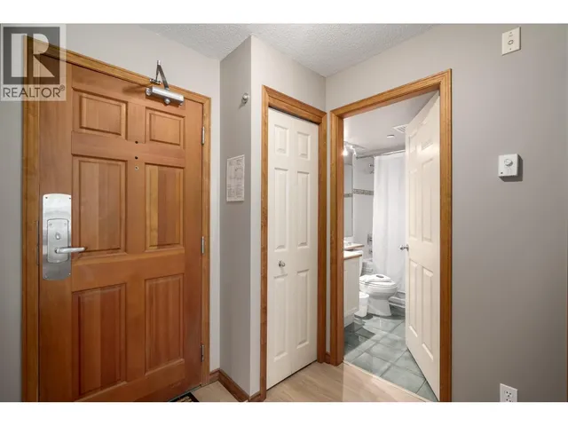 243 - 4800 SPEARHEAD DRIVE, Whistler 3