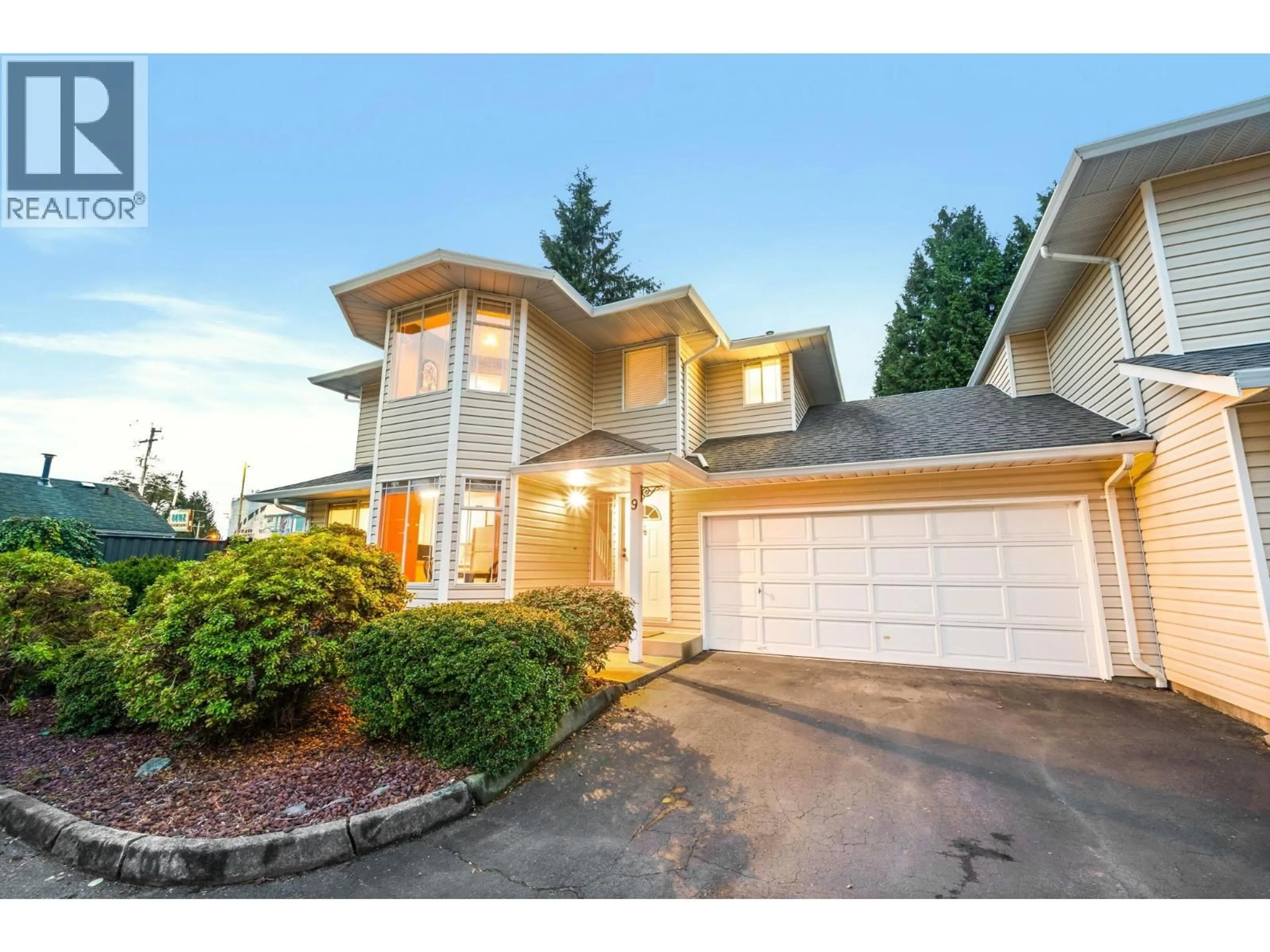 Home with vinyl exterior material, street for 9 - 11848 LAITY STREET, Maple Ridge British Columbia V2X0J4