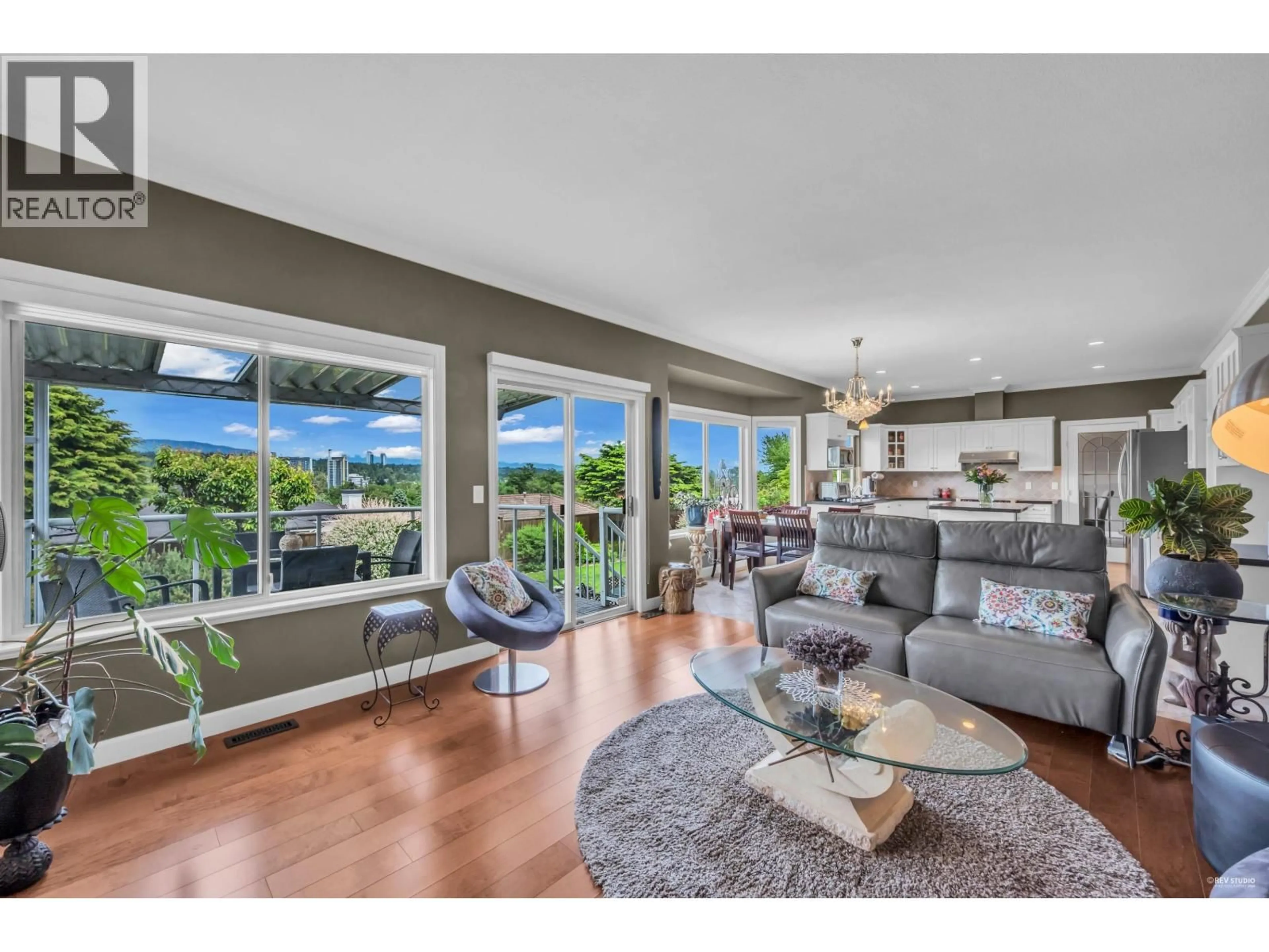 Living room with furniture, unknown for 7548 SEQUOIA ROAD, Burnaby British Columbia V3N4W9