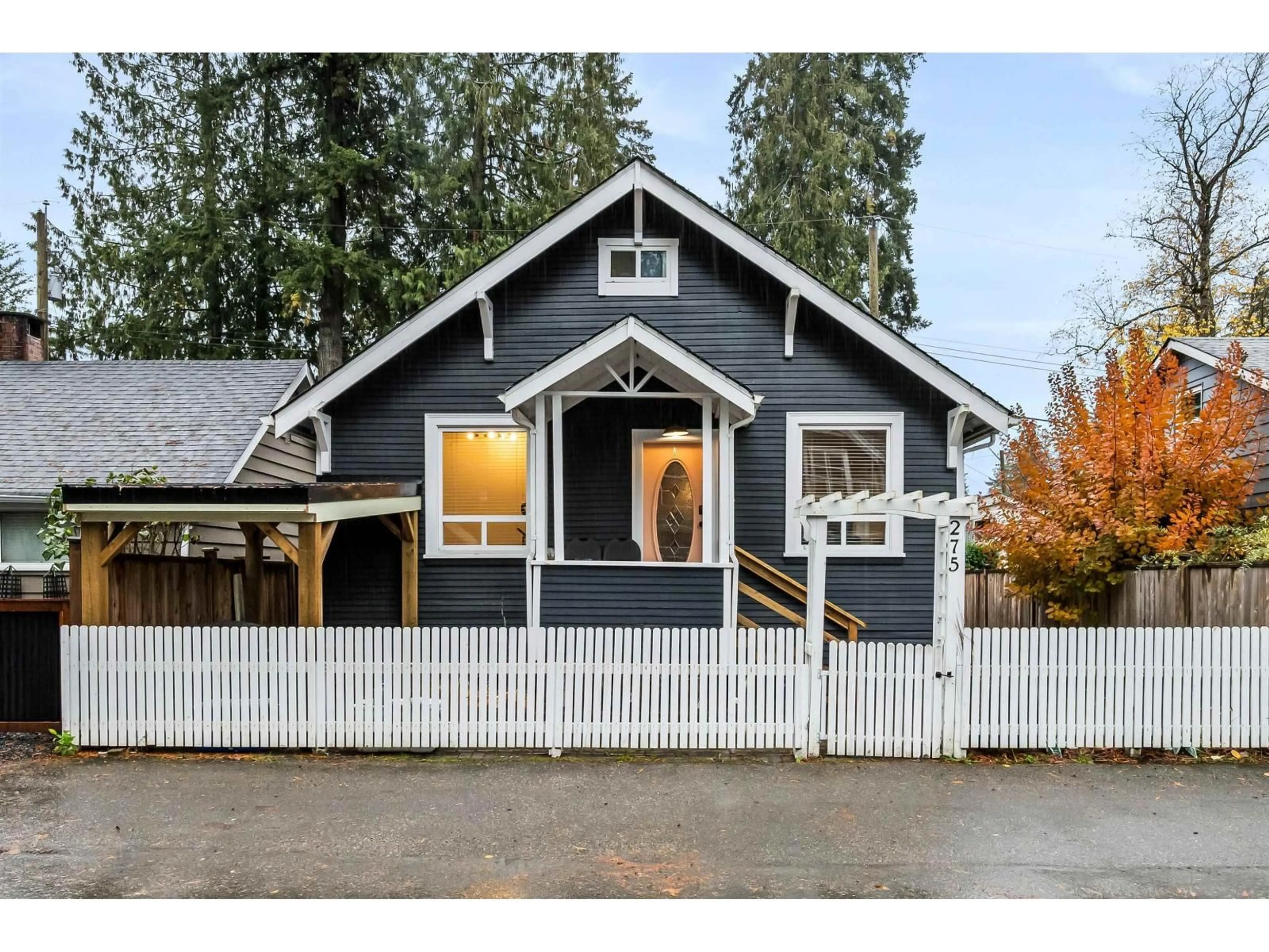 Home with vinyl exterior material, street for 275 FIR STREET, Cultus Lake British Columbia V2R4Y5