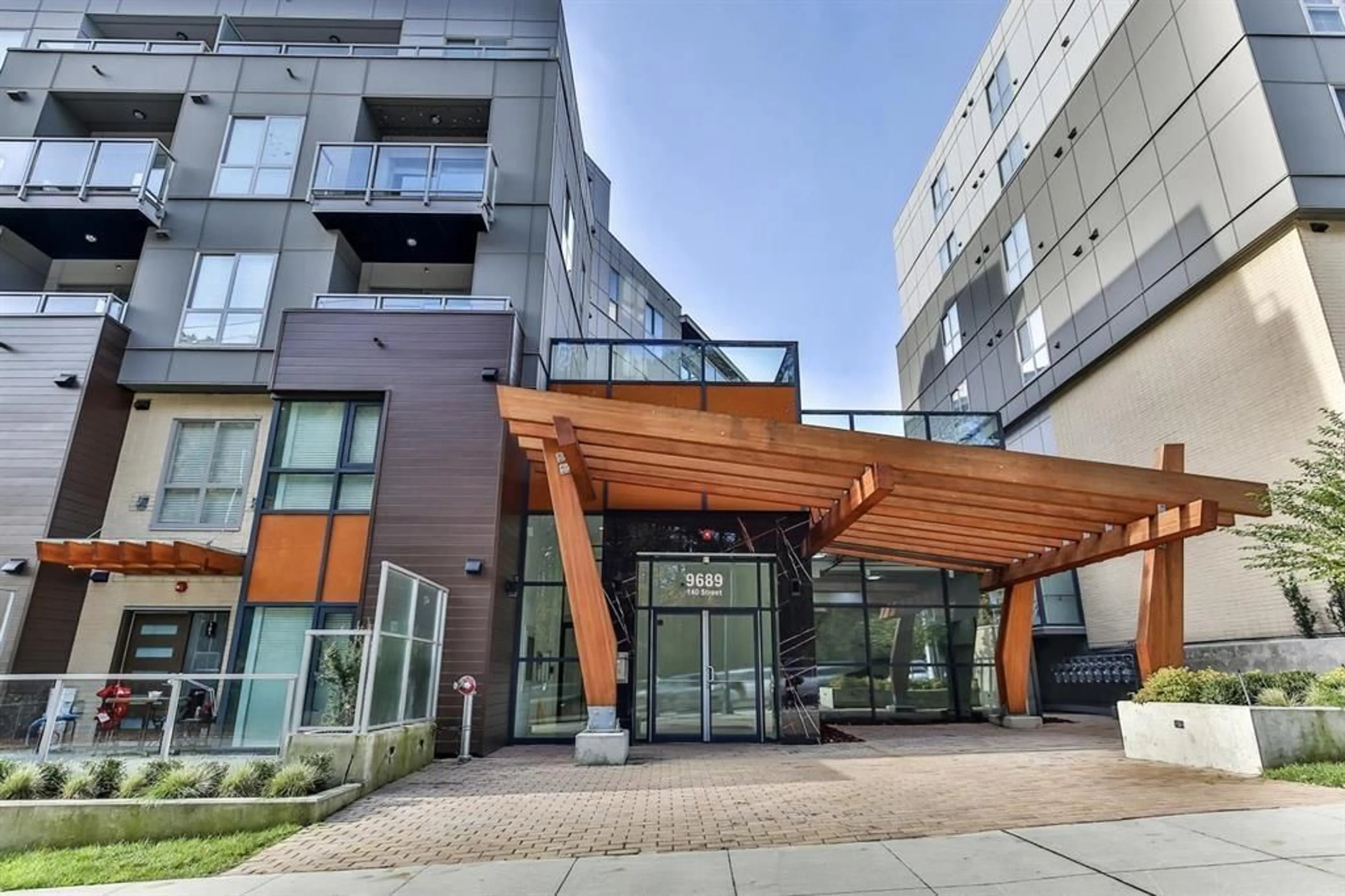 Unknown for 109 - 9689 140, Surrey British Columbia V3T0P3