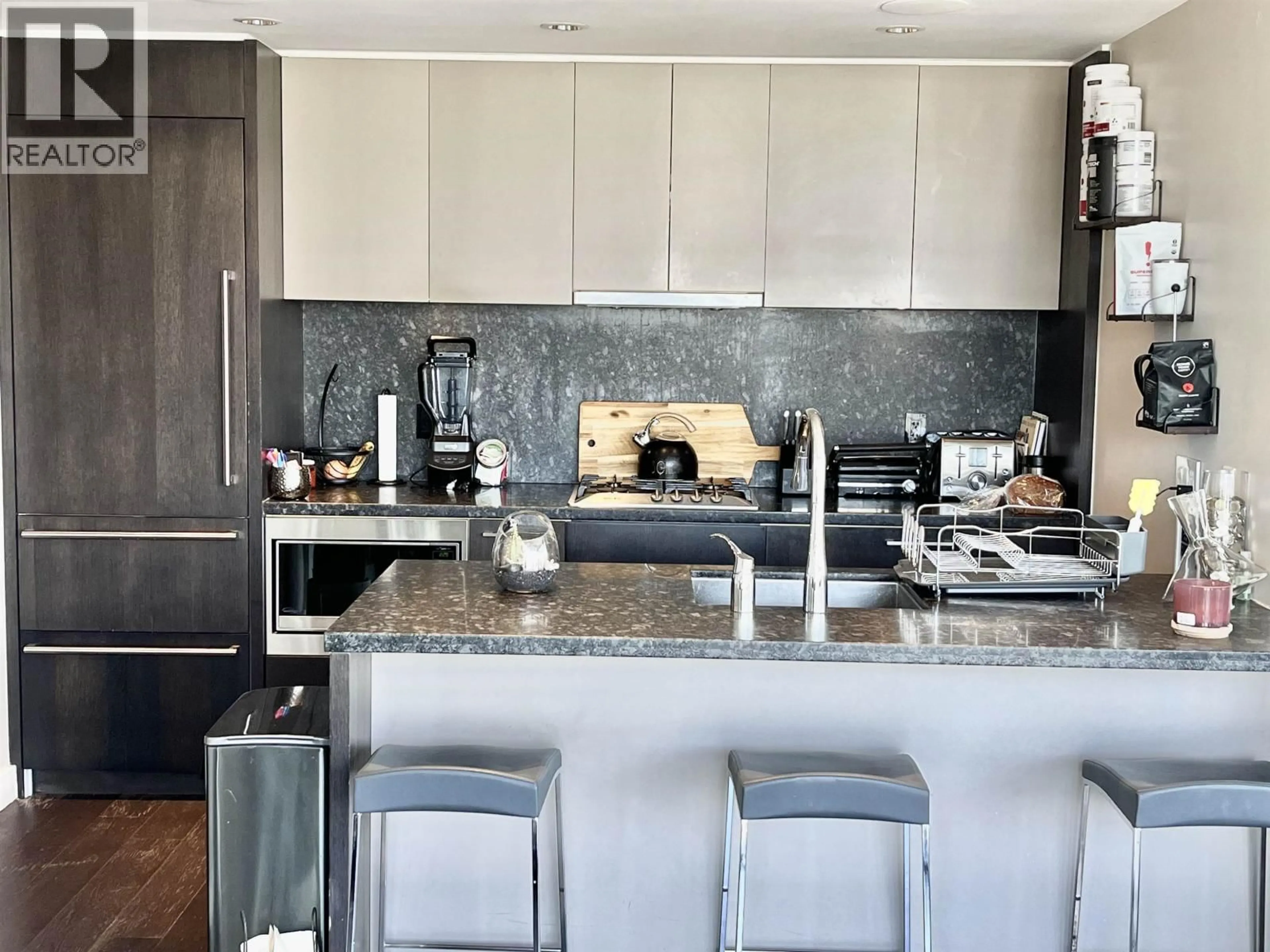 Contemporary kitchen, unknown for 3503 - 1372 SEYMOUR STREET, Vancouver British Columbia V6B0L1