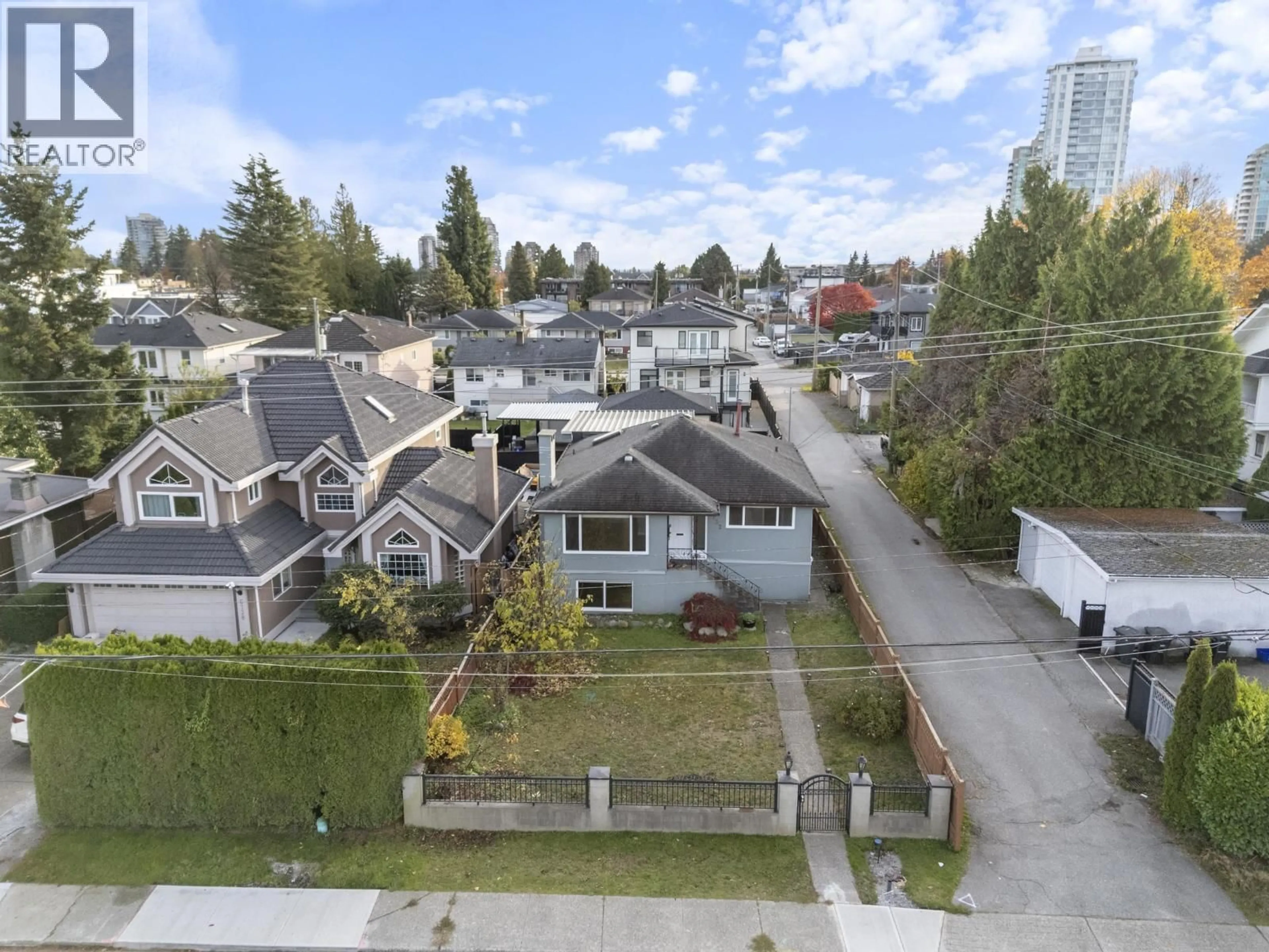 A pic from outside/outdoor area/front of a property/back of a property/a pic from drone, street for 6732 IMPERIAL STREET, Burnaby British Columbia V5E1N2